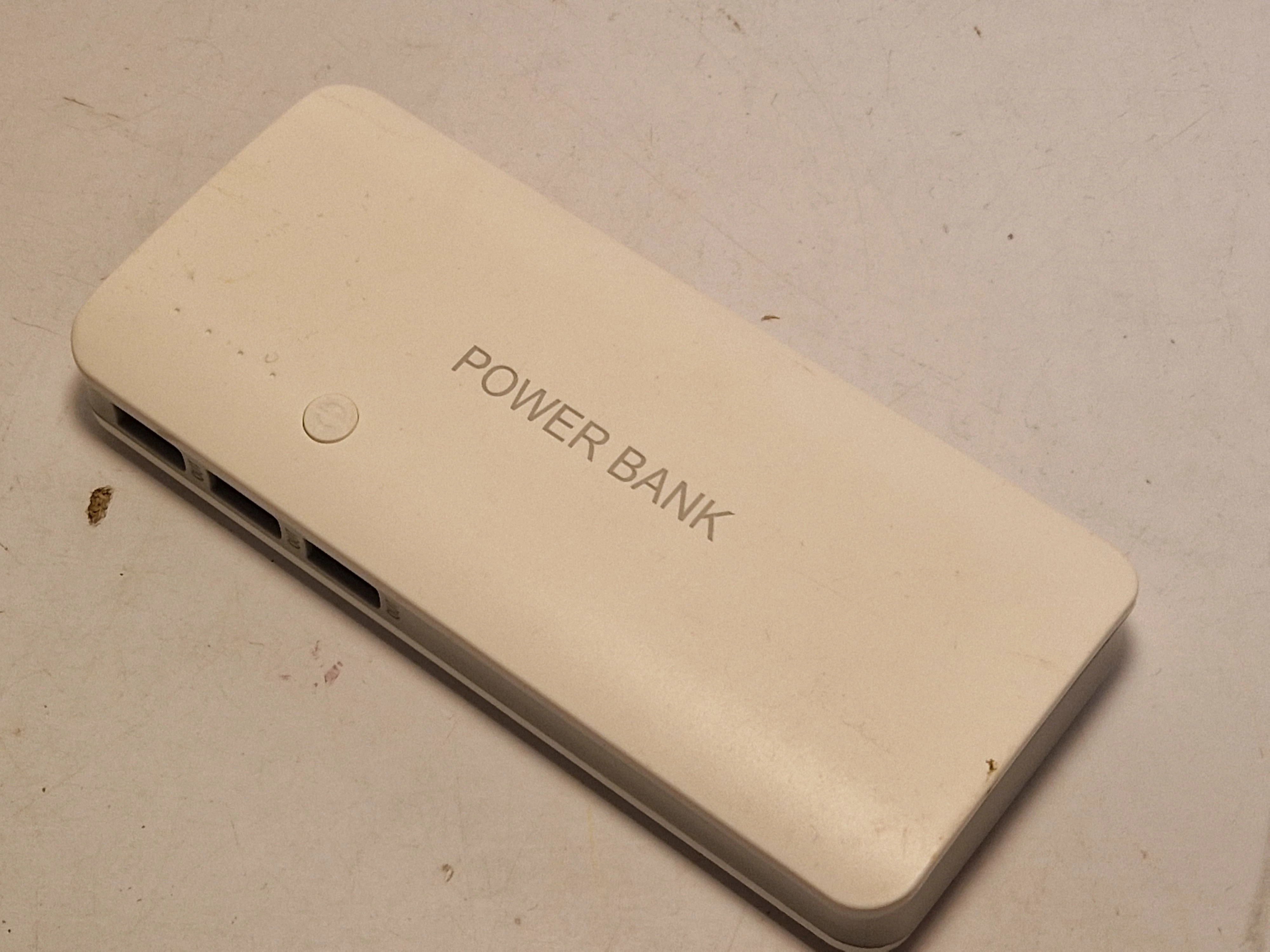 powerbank-8000mah-bialy-szybka-25-krakow