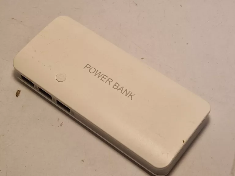 powerbank-8000mah-bialy-szybka-25-krakow