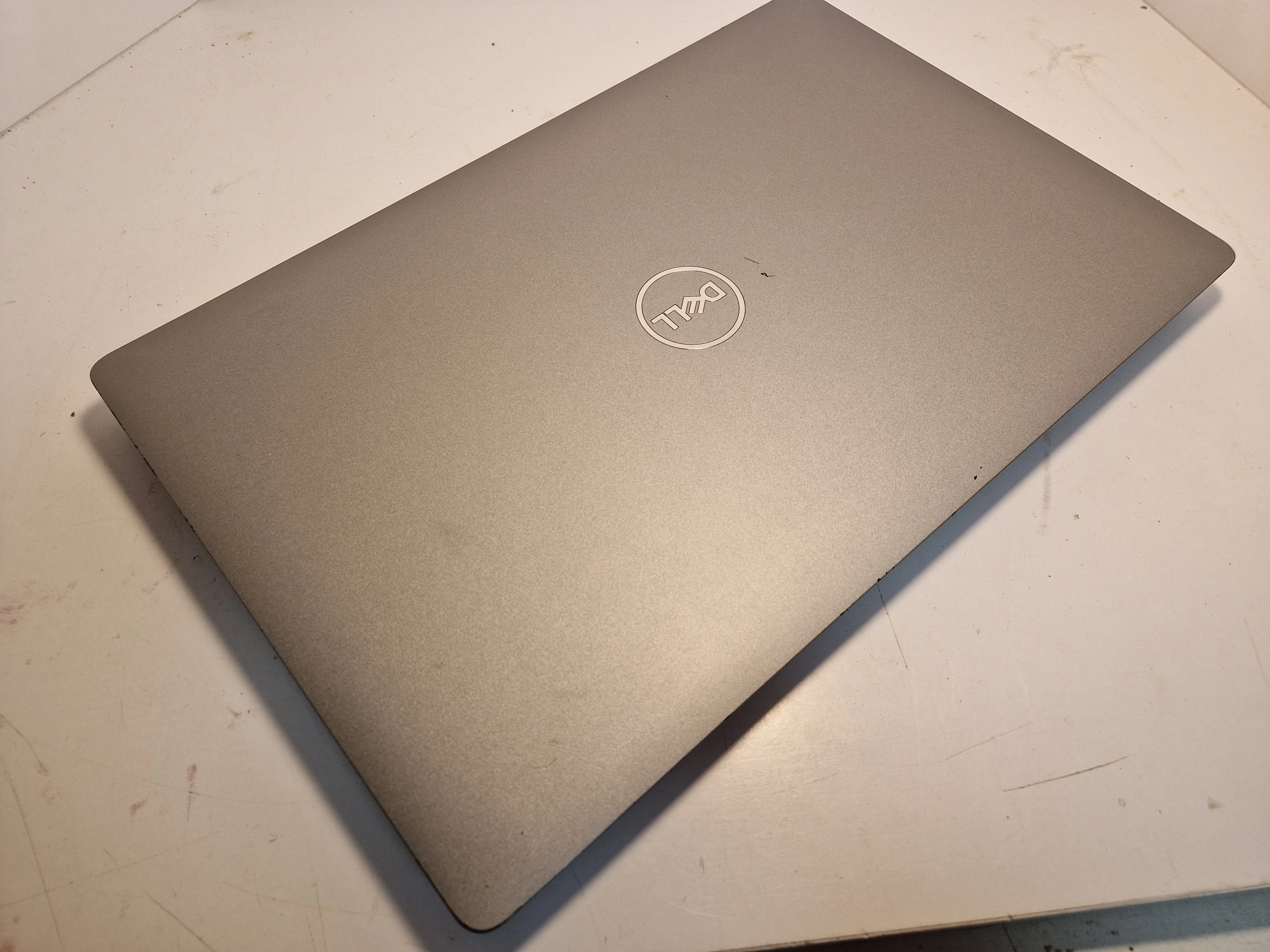 laptop-dell-precision-3551-16512gb-i7-10gen-nvidia-quadro-fv-przekatna-ekranu-1560