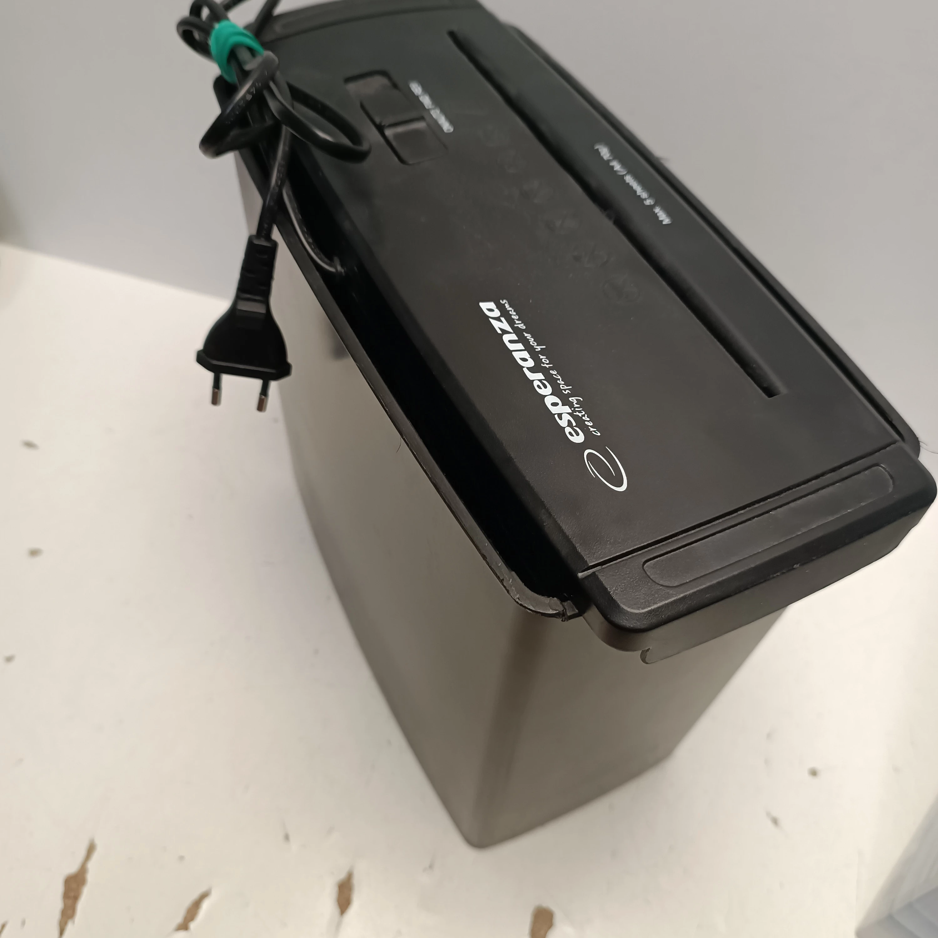 niszczarka-do-papieru-esperanza-blade-en101-kod-producenta-en101