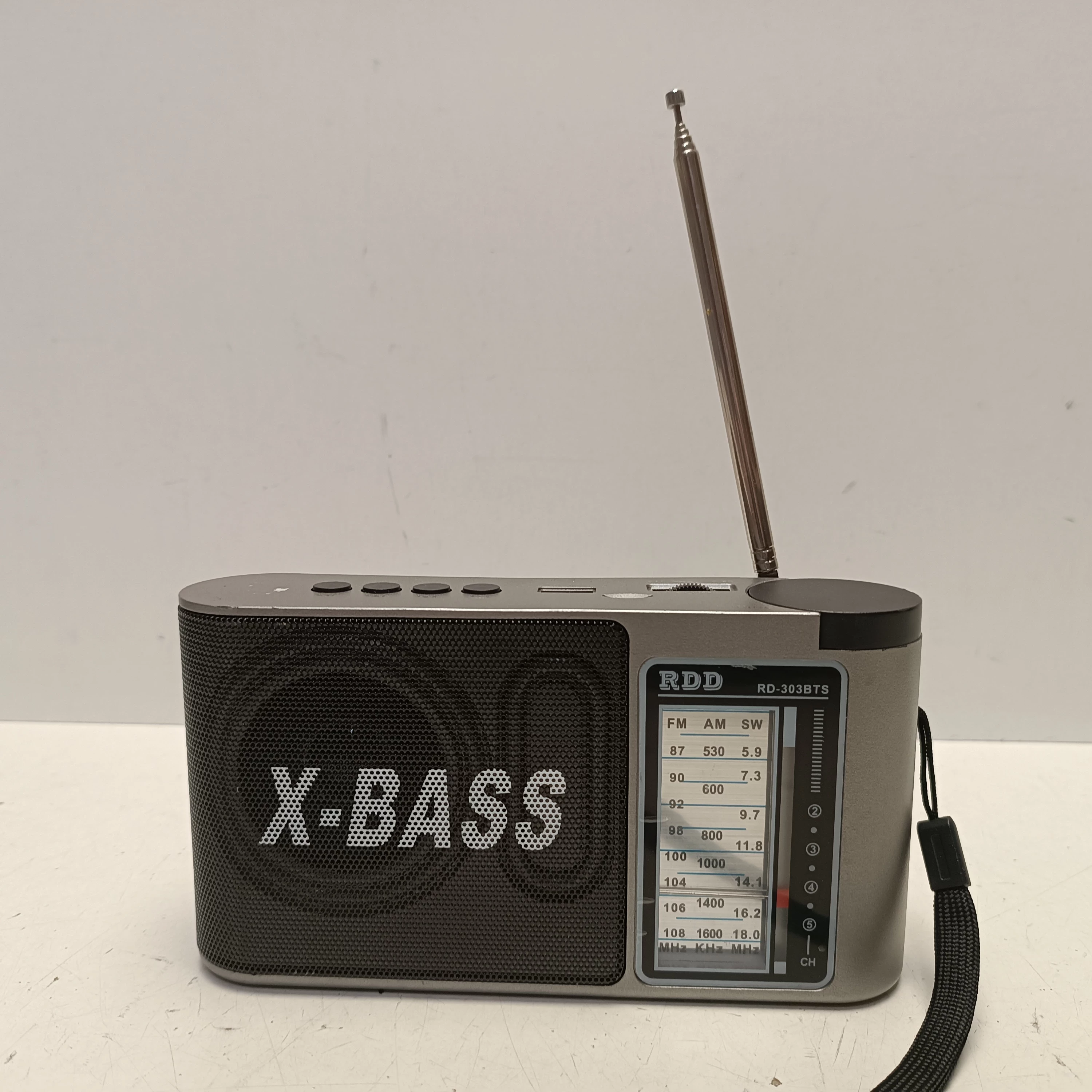 radio-x-bass-rd-303bts-osiedle-teatralne-3u15-krakow