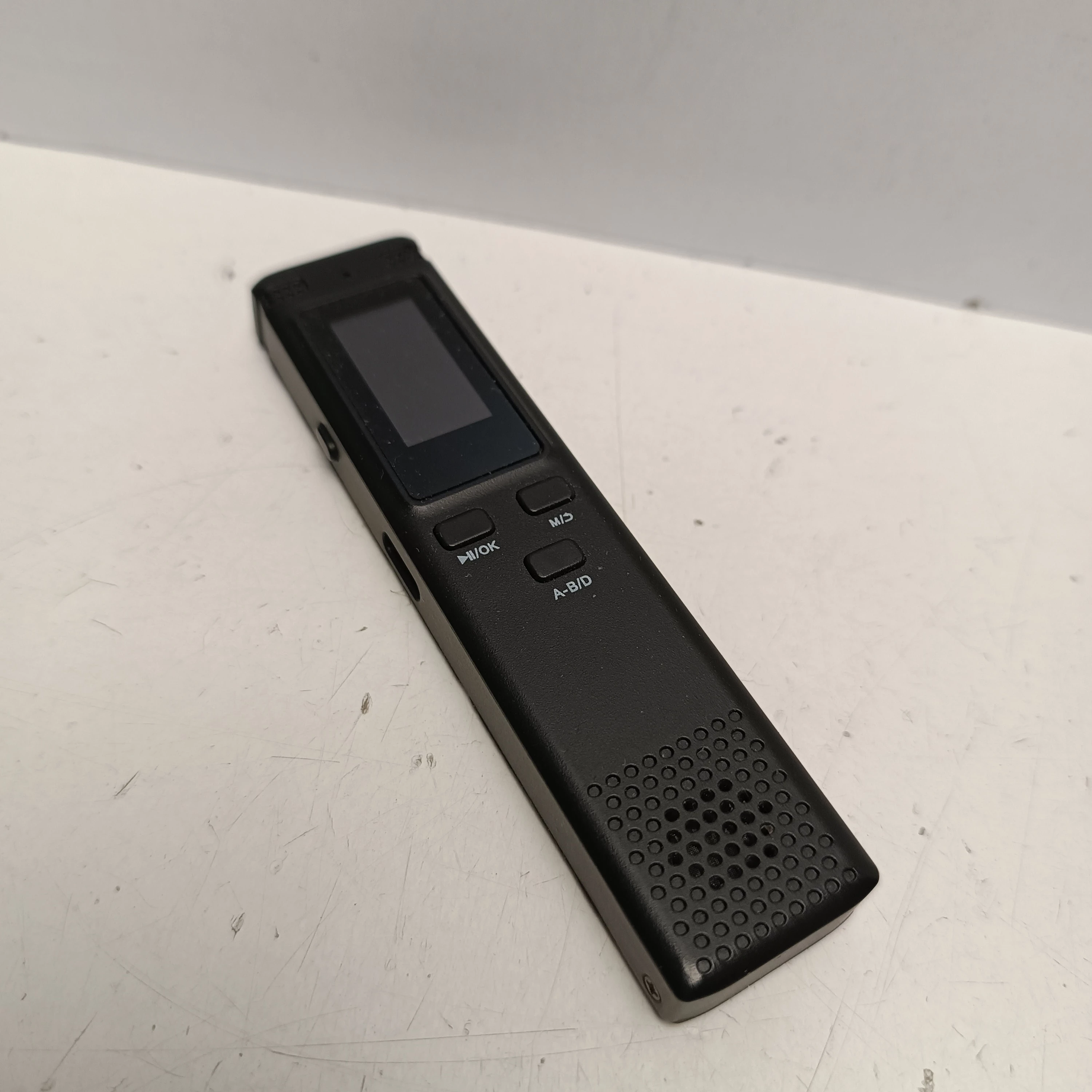 mini-dyktafon-przenosny-zasilanie-209202-1769477