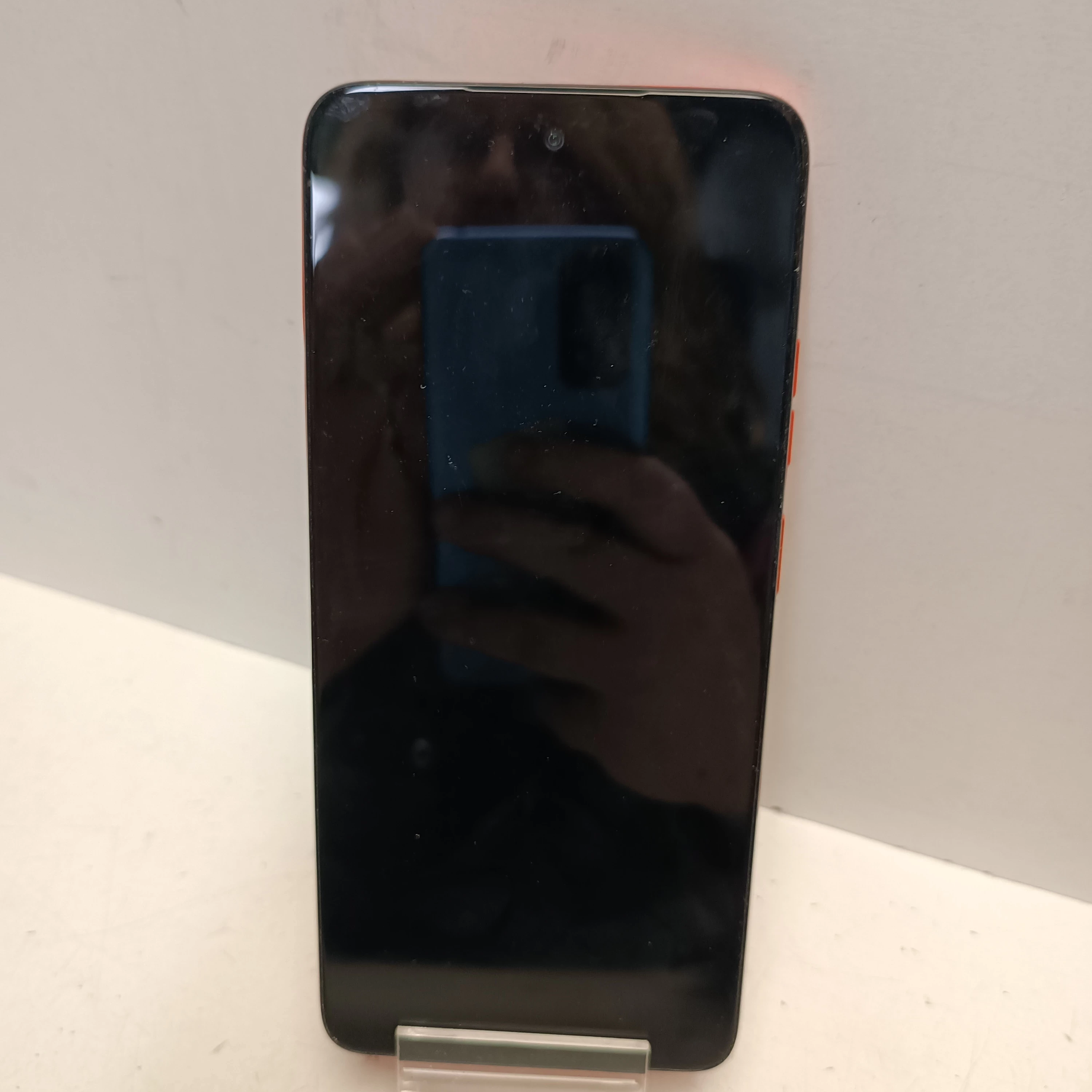 telefon-motorola-moto-g35-8128gb-kod-producenta-xt2433-5