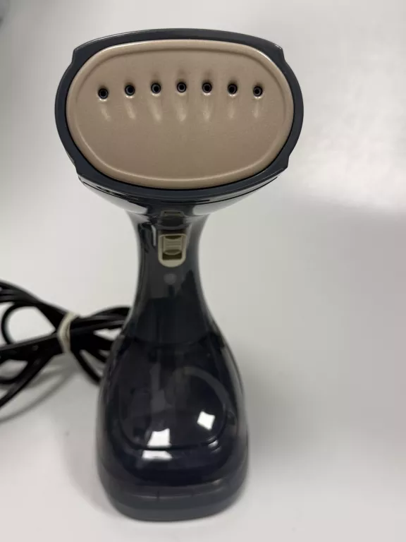 parownica-beldray-handheld-garment-steamer-kolor-dominujacy-129357-3