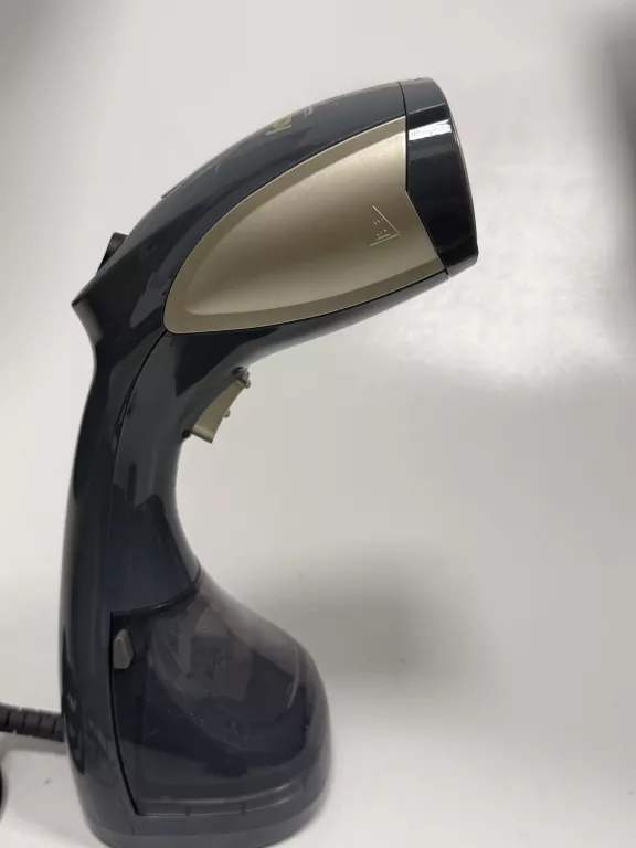 parownica-beldray-handheld-garment-steamer-stan-11323-2