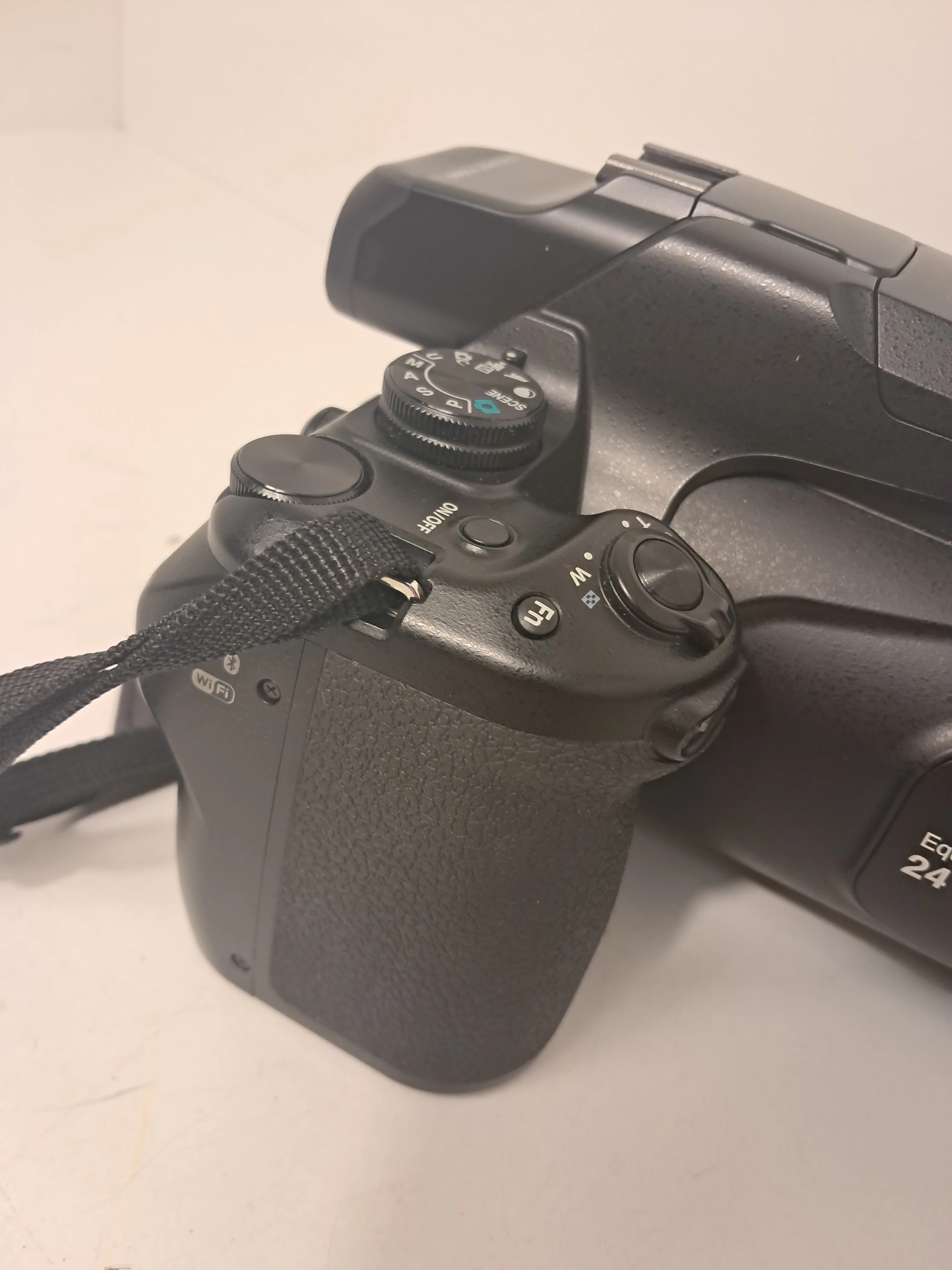 nikon-coolpix-p1000-zoom-optyczny-12500