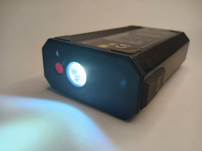 powerbank-z-prostownikiem-ultimate-speed-model-umap-12000-c4