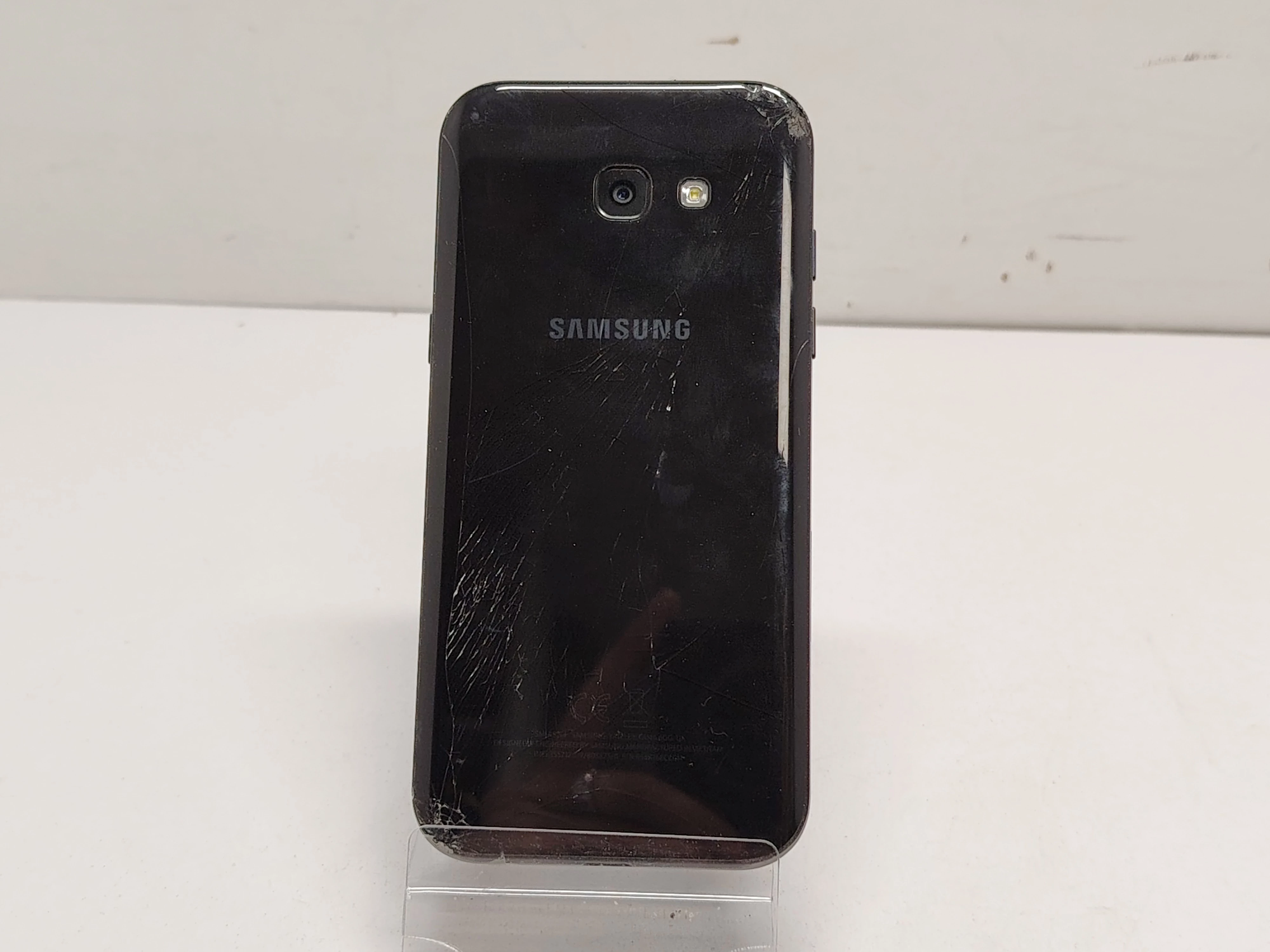 telefon-samsung-a5-2017-wbudowana-pamiec-202869-214197