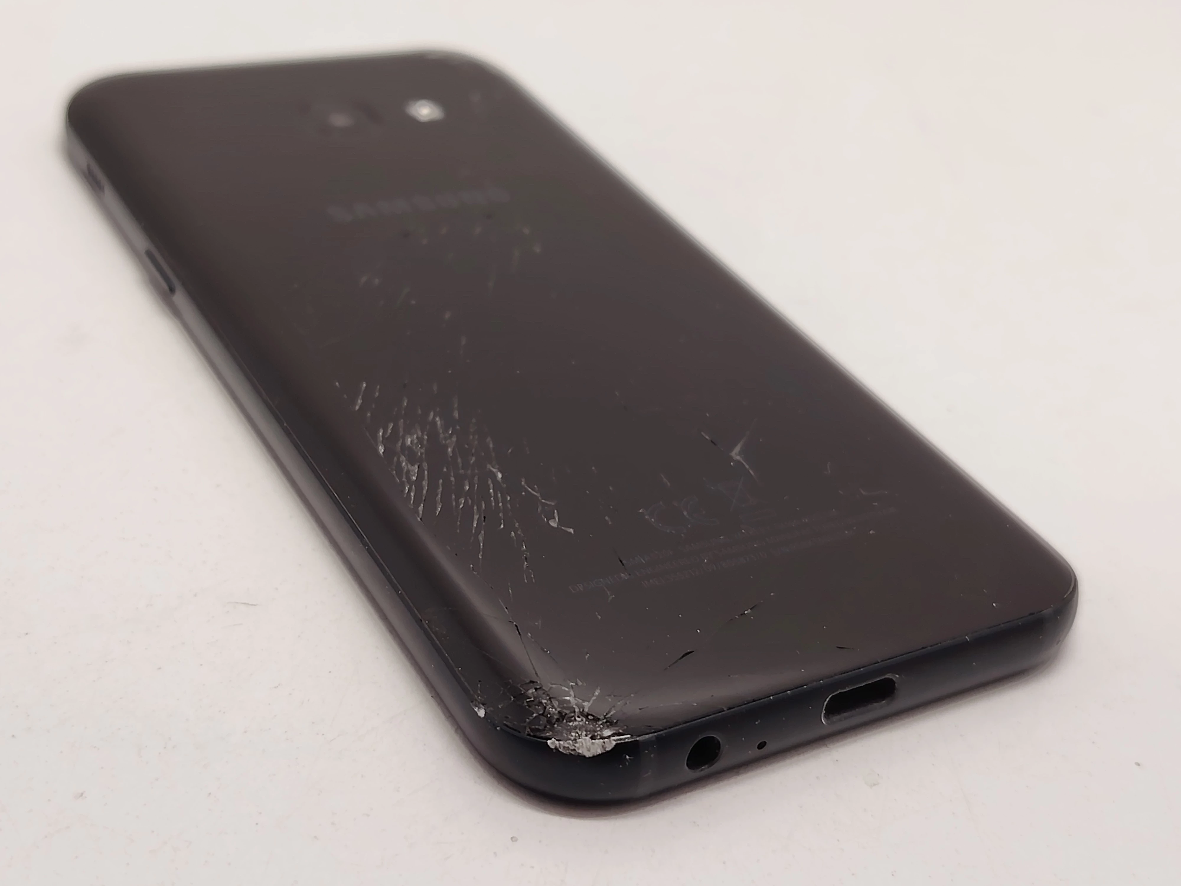 telefon-samsung-a5-2017-system-operacyjny-4388-1