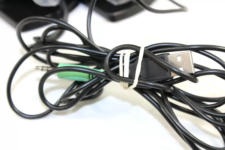 glosniki-hama-e80-kod-producenta-057139