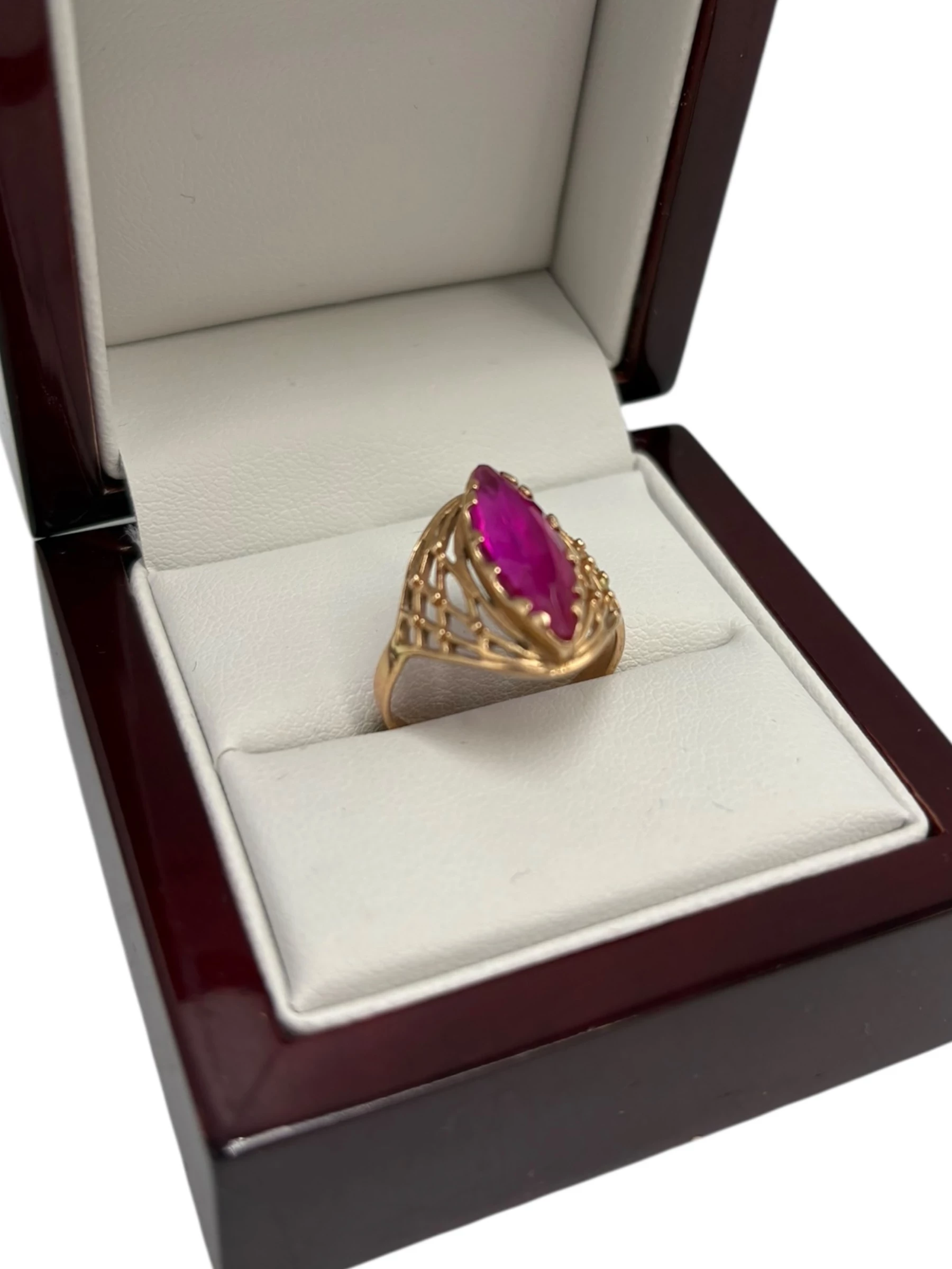 piekny-zloty-pierscionek-z-rozowym-oczkiem-proba-585-plec-15851-1