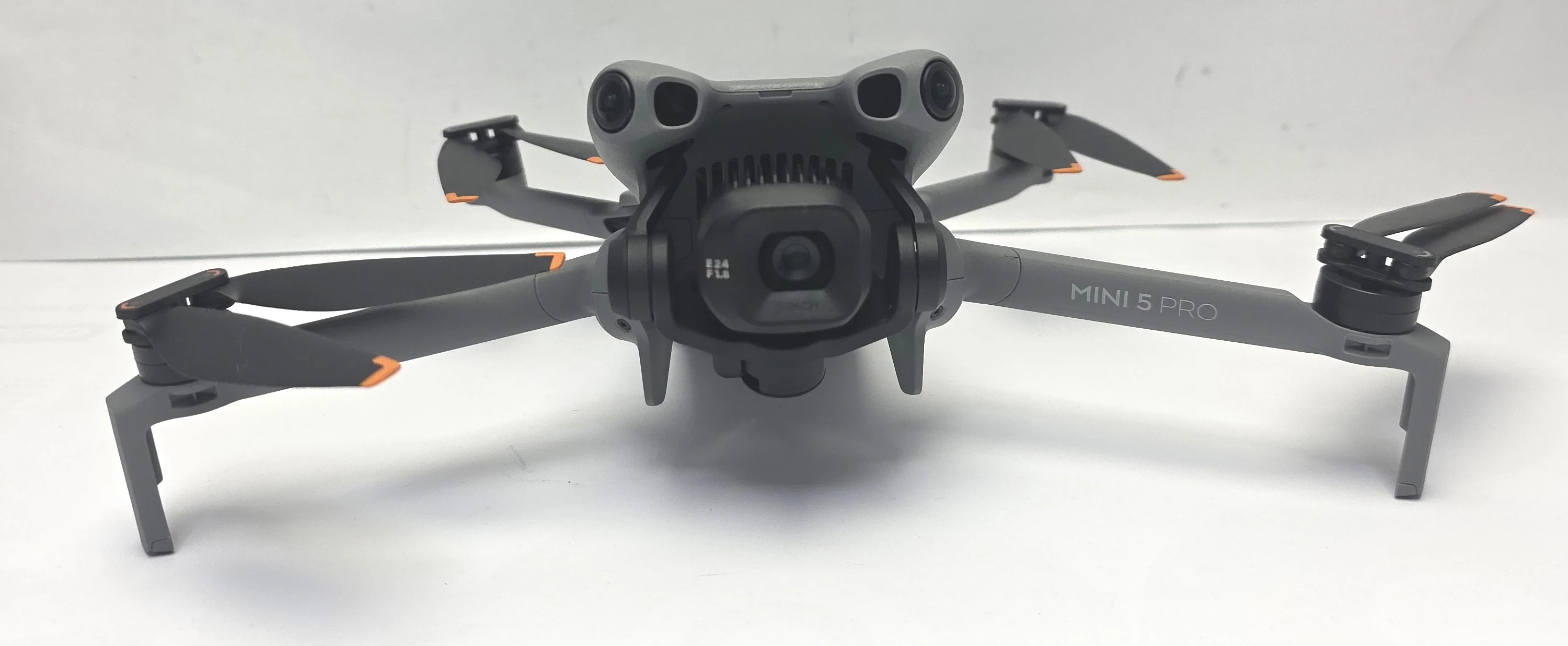 dron-dji-mini-5-pro-fly-more-combo-rc2-sn1581f9dec25980296r85-rodzaj-napedu-1015-1