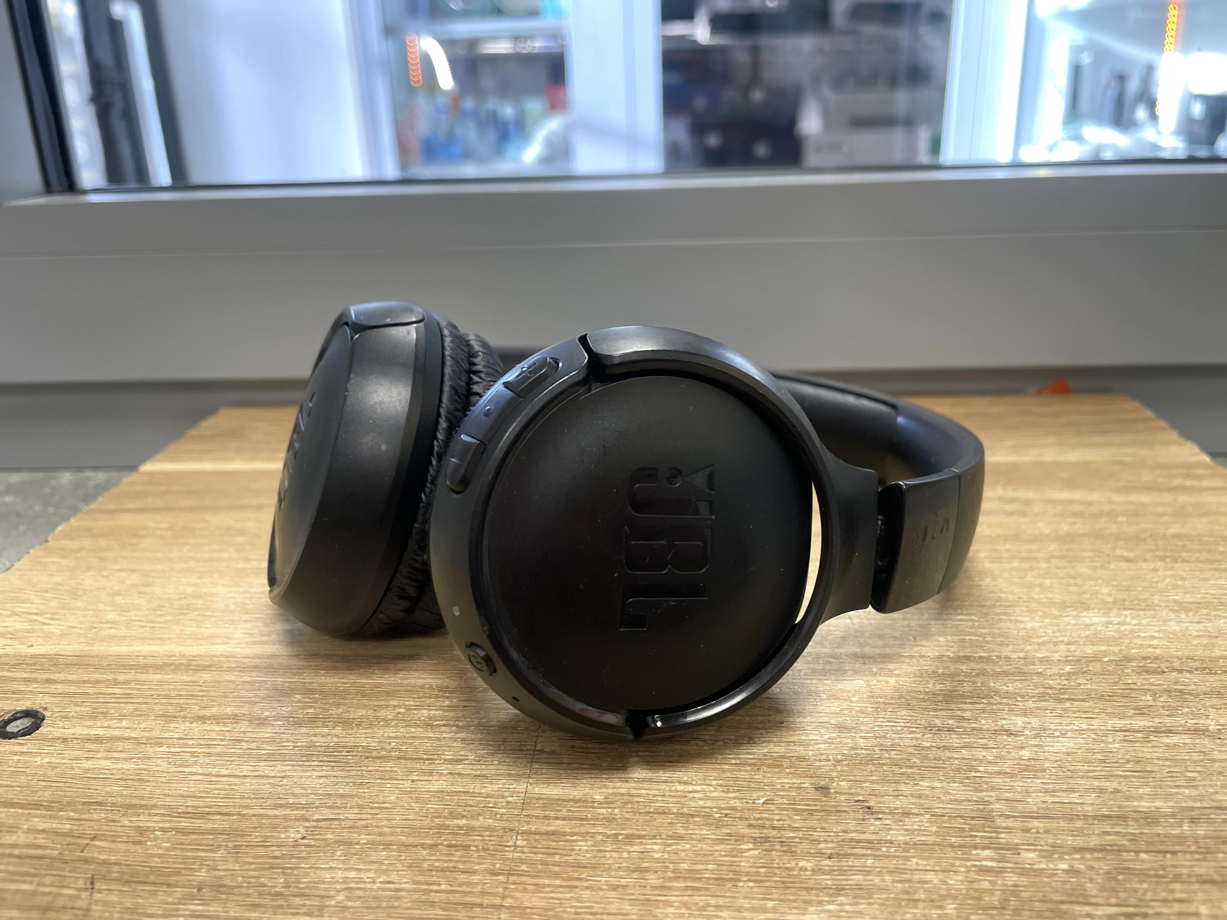 sluchawki-jbl-tune-525bt-kolor-dominujacy-129357-3