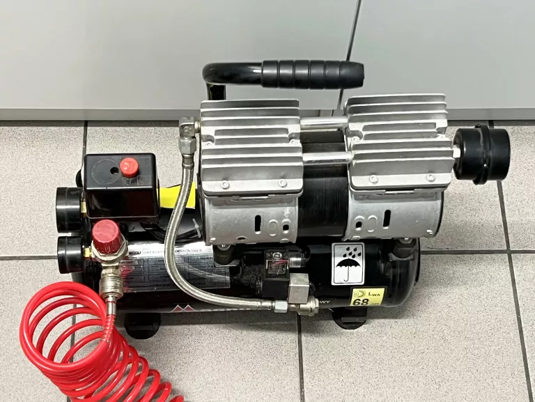 kompresor-bezolejowy-magnum-jws-9550-moc-055