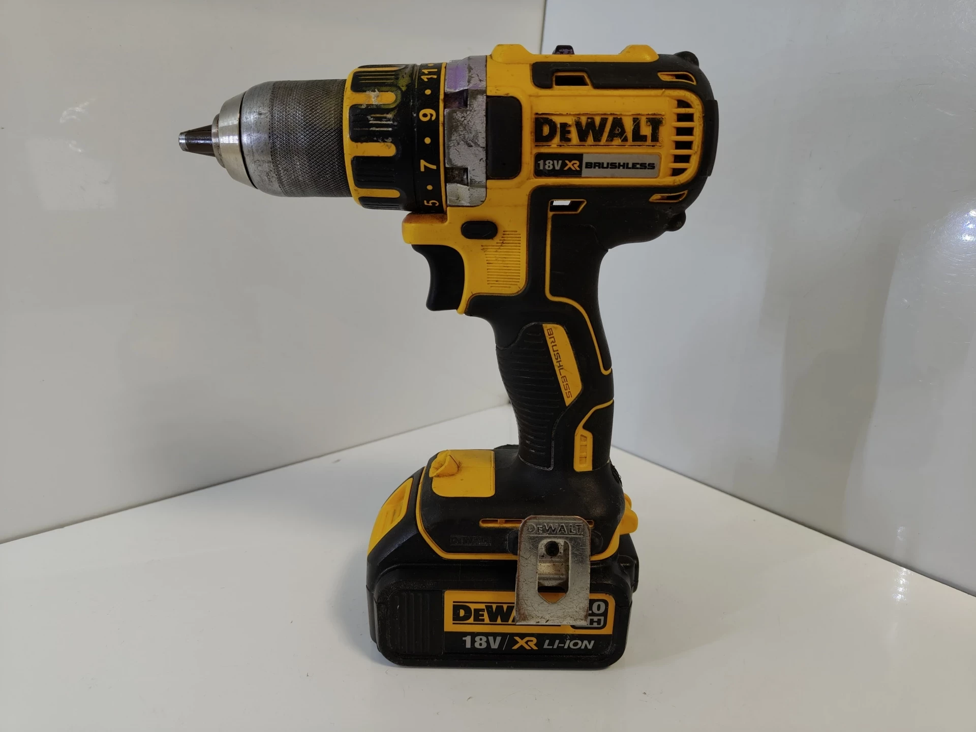 wkretarka-dewalt-dcd790-aku-40ah-18v-ean-gtin-5035048411049