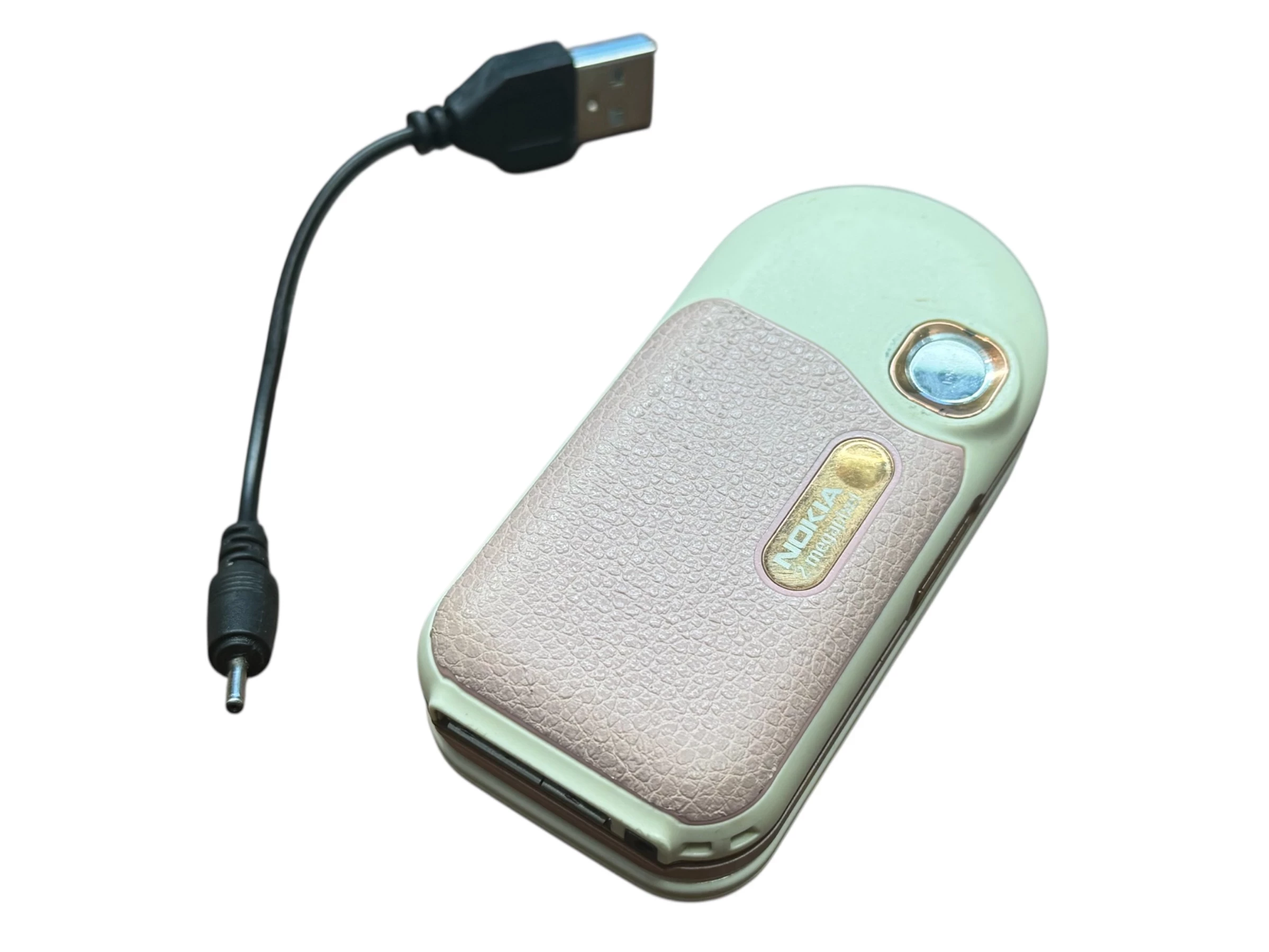 telefon-nokia-7373-pink-przekatna-ekranu-400