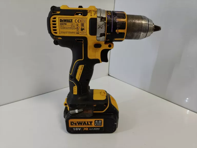 wkretarka-dewalt-dcd790-aku-40ah-18v-stan-11323-2