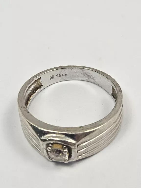 srebro-wyrob-jubilerski-uzywany-srebrny-pierscionek-z-oczkiem-rodzaj-2205-2