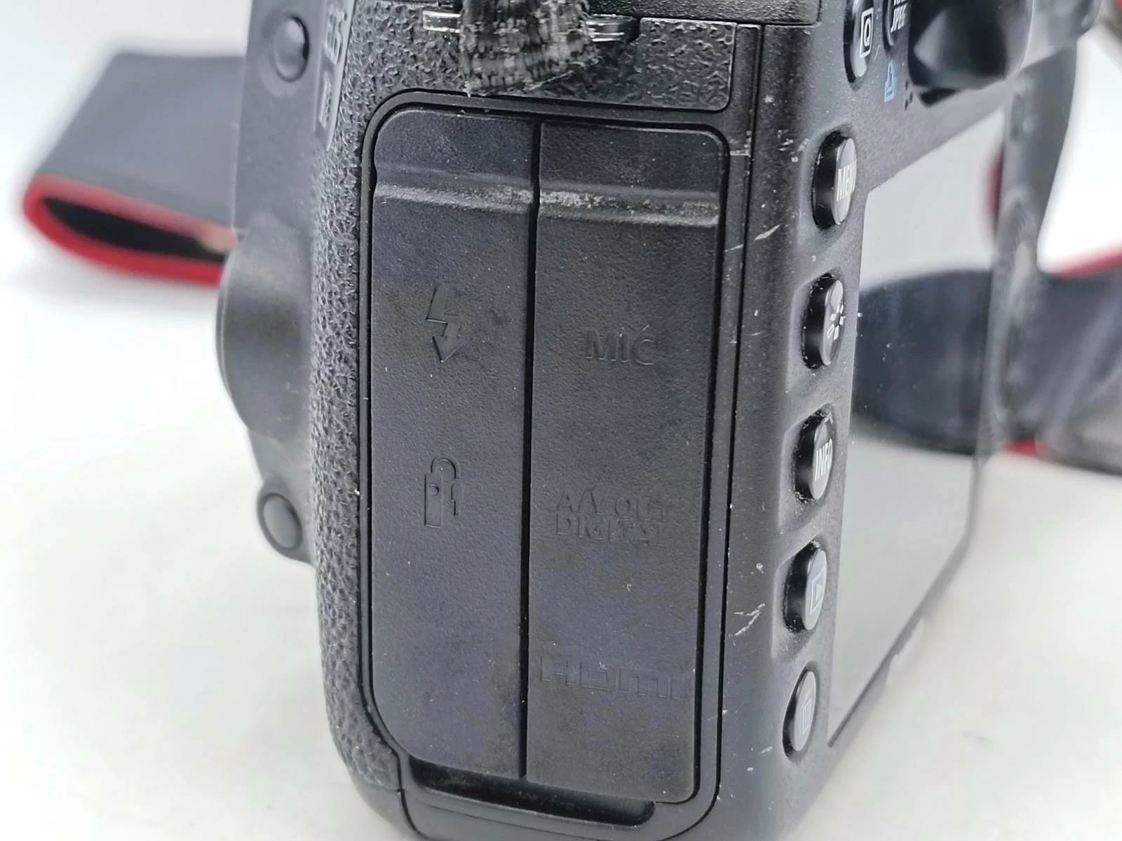 aparat-body-canon-eos-7d-stabilizacja-14349-8