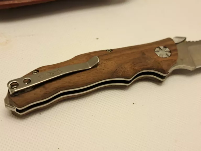 noz-walther-etui-model-premium-skinner