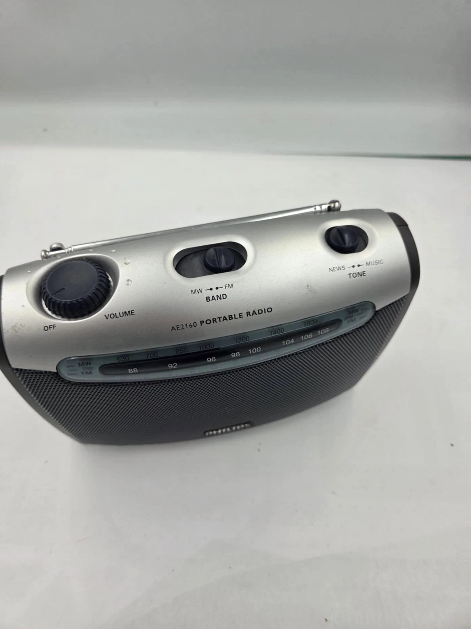 radio-philips-ae216000c-stan-11323-2