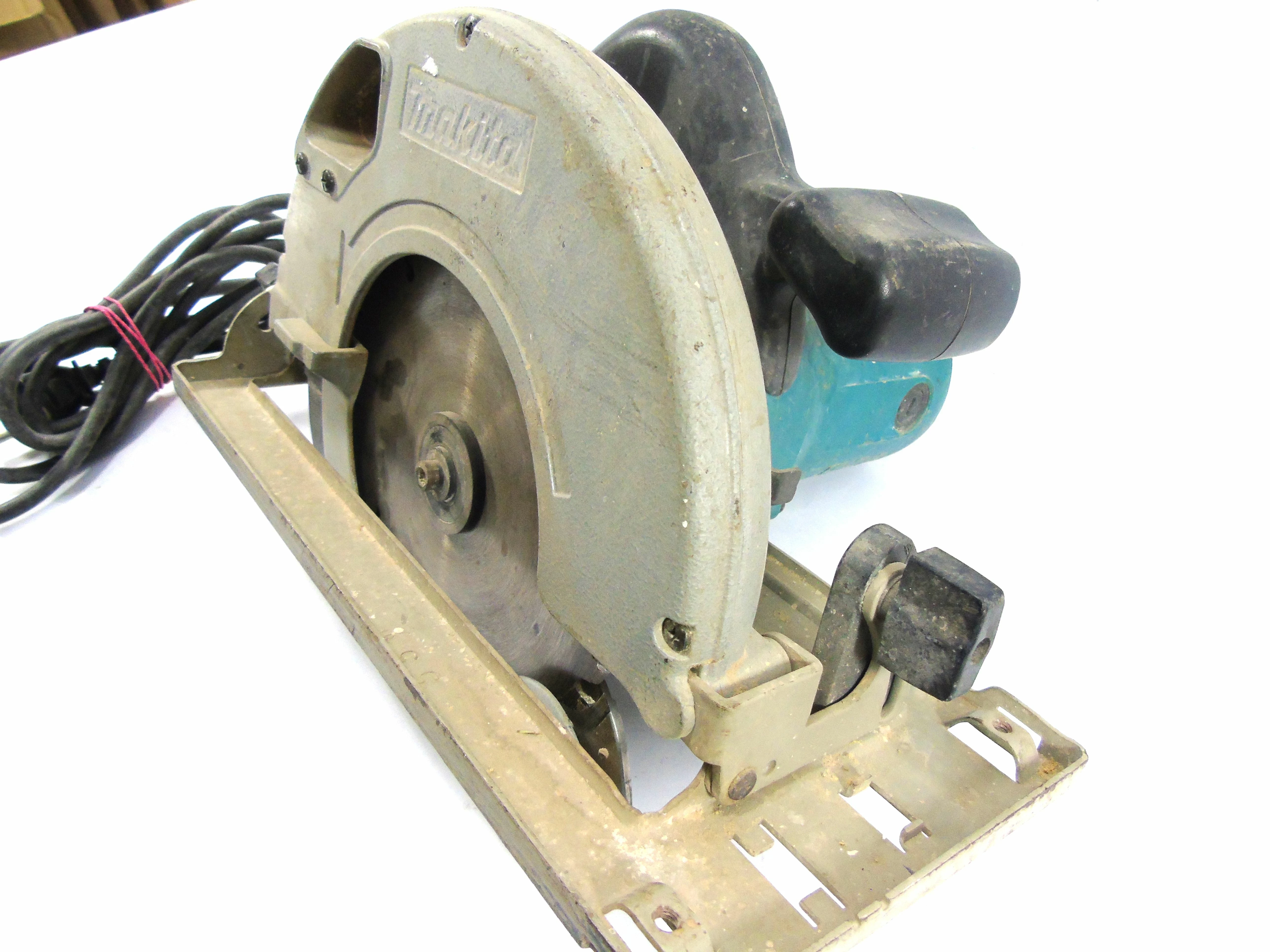 pilarka-tarczowa-makita-5703r-kod-producenta-5703r