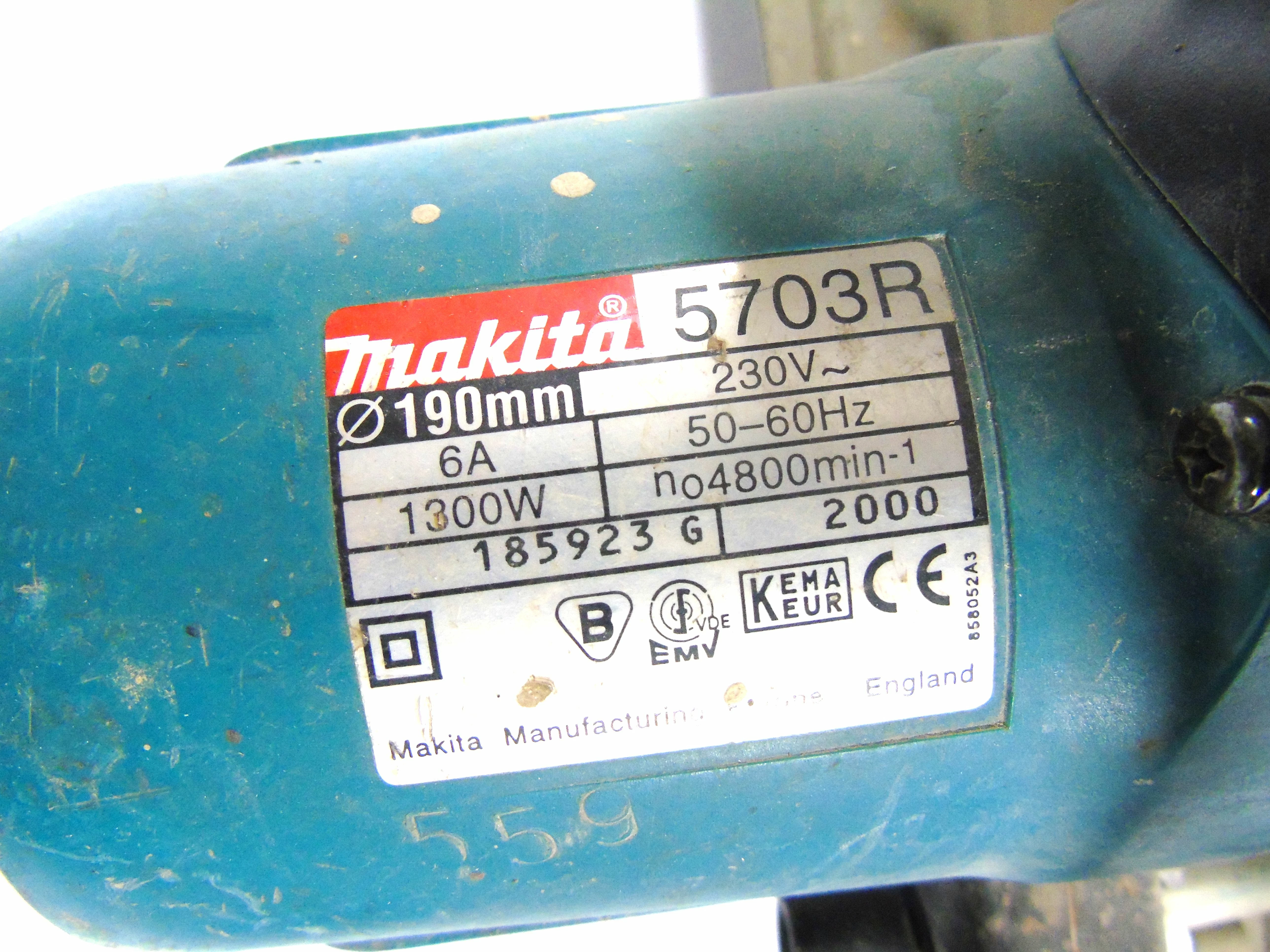 pilarka-tarczowa-makita-5703r-maksymalna-moc-130000