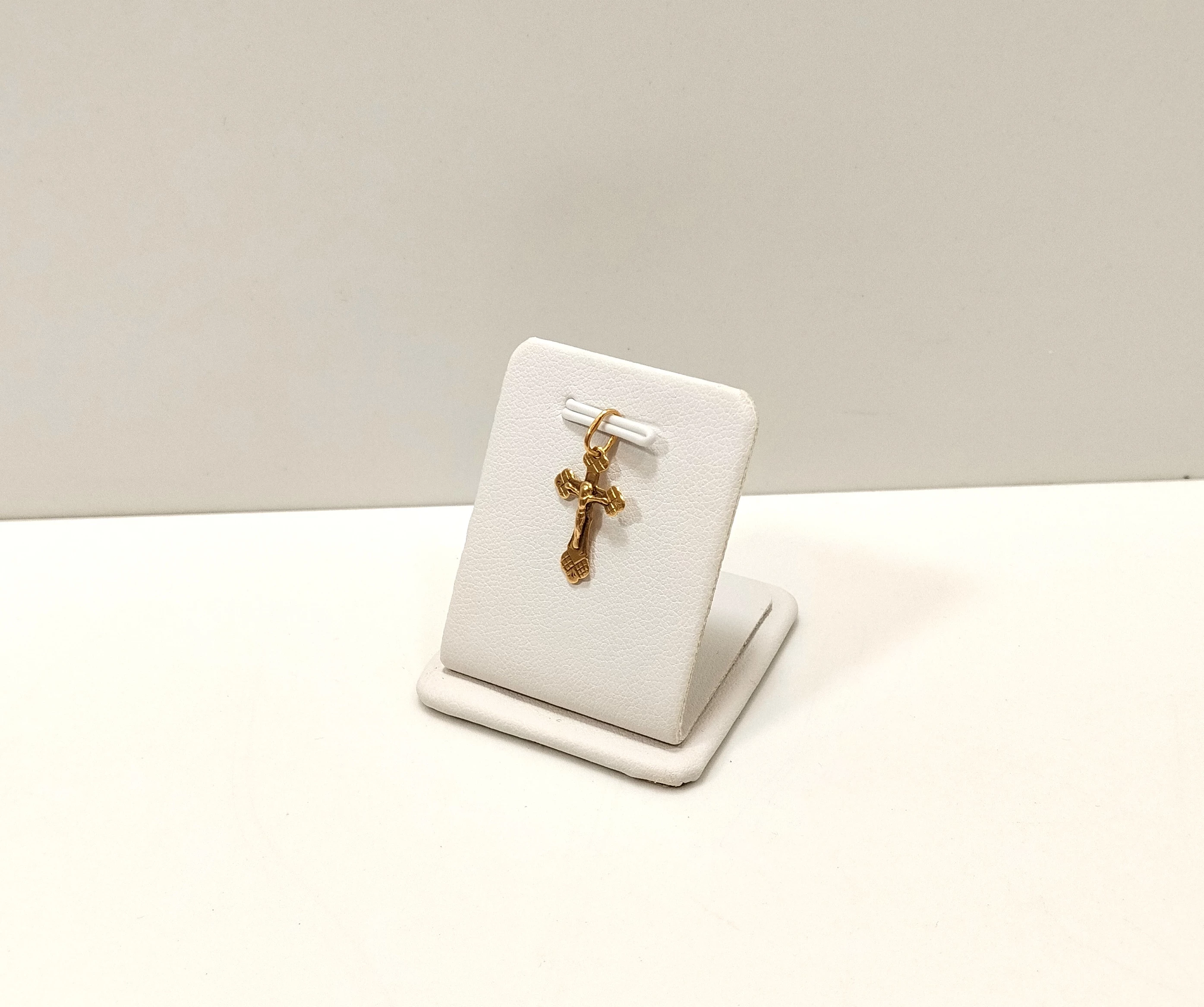 zlota-zawieszka-krzyzyk-pr585-049g-ean-gtin-5905289675374