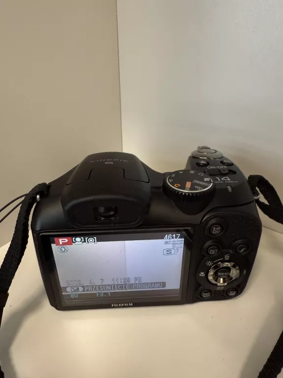 aparat-fujifilm-finepix-s2980-zoom-optyczny-1800