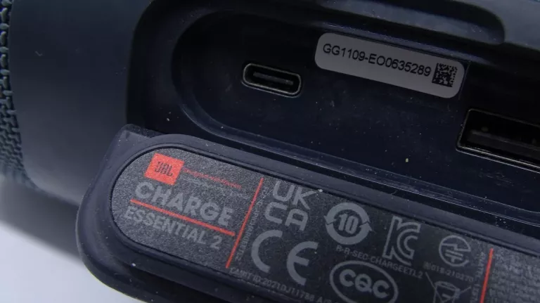 glosnik-bt-jbl-charge-essential-2-zasilanie-209202-1769478