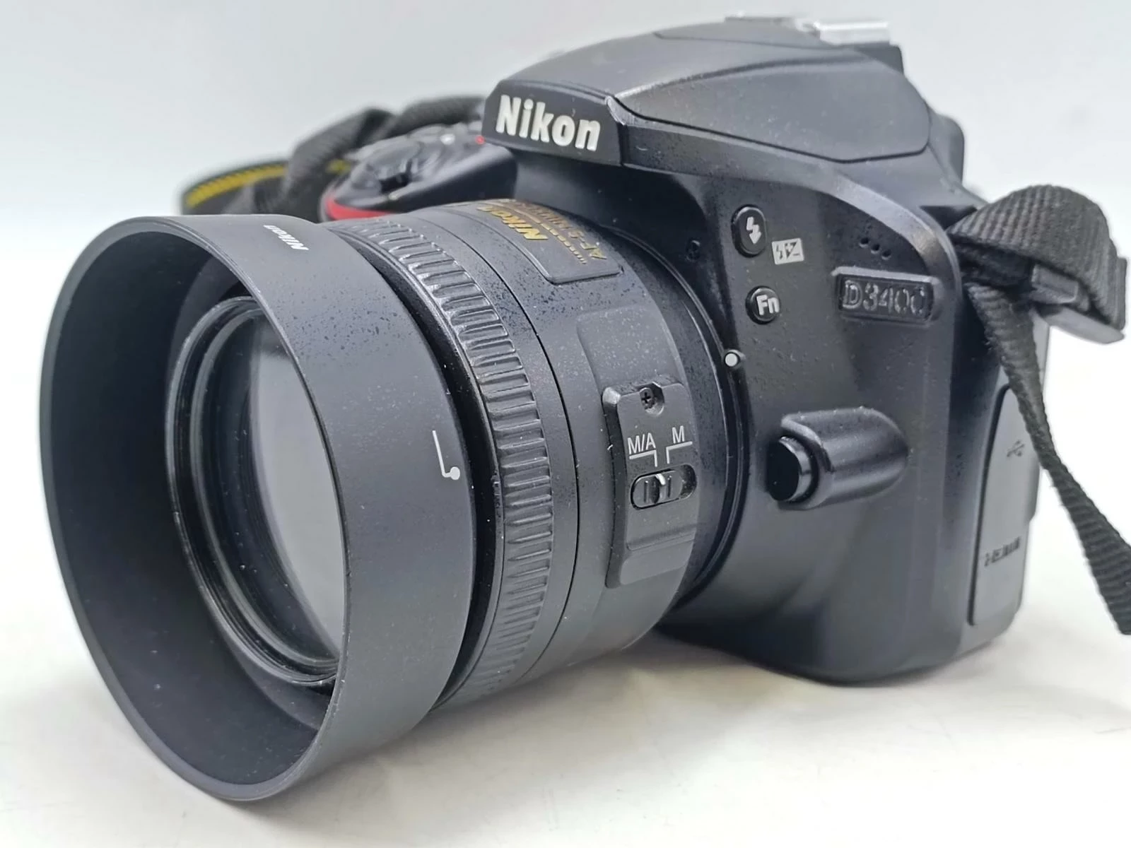 aparat-nikon-d3400-obiektyw-35-mm-rozmiar-matrycy-206882-228774