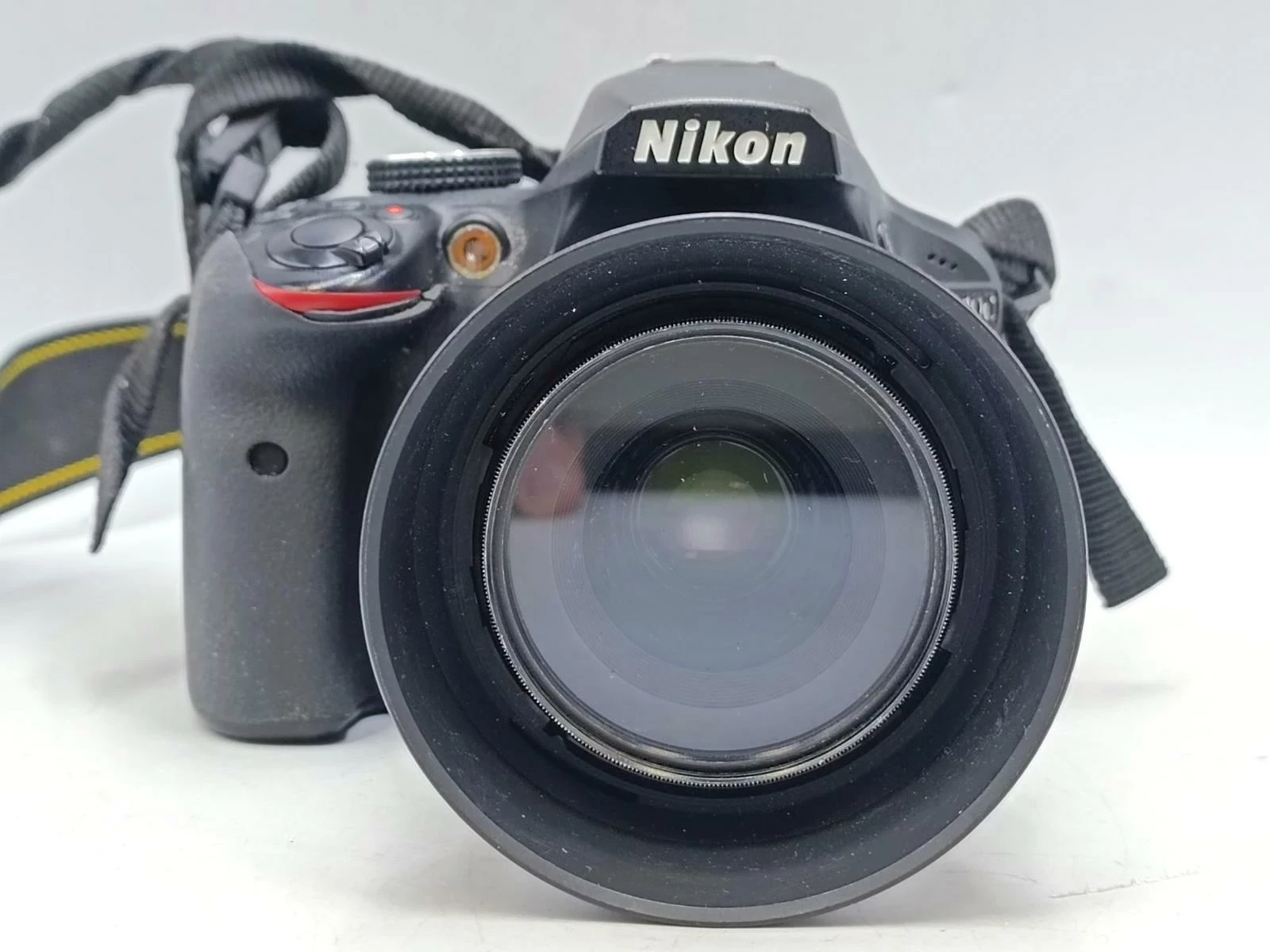 aparat-nikon-d3400-obiektyw-35-mm-rozdzielczosc-2420