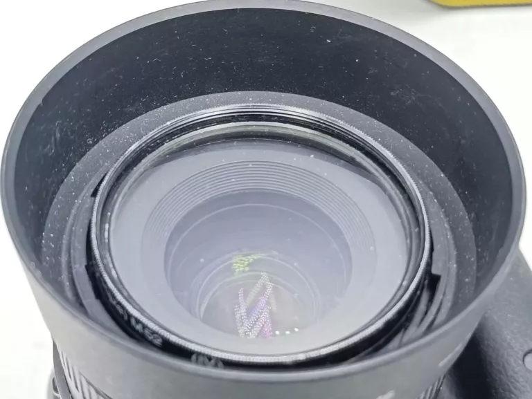 aparat-nikon-d3400-obiektyw-35-mm-model-d3400