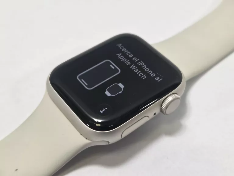 apple-watch-se-2-40mm-gps-starlight-ksiezycowa-poswiata-pasek-sm-marka-248811-1131476