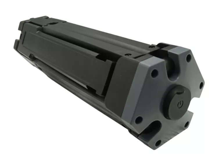 rozkladana-robocza-lampa-warsztatowa-akumulatorowa-werckmann-600-lm-kod-producenta-3015645-blk