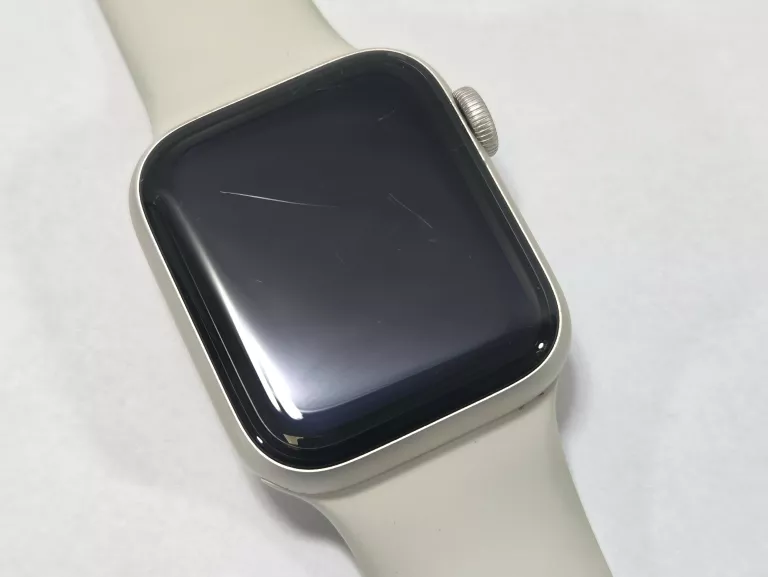 apple-watch-se-2-40mm-gps-starlight-ksiezycowa-poswiata-pasek-sm-szerokosc-koperty-3400