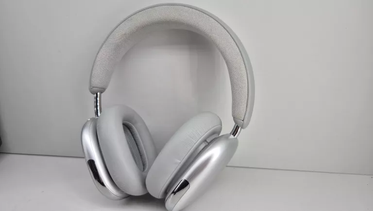 sluchawki-nauszne-free-pods-srebrne-chinska-3b-wroclaw