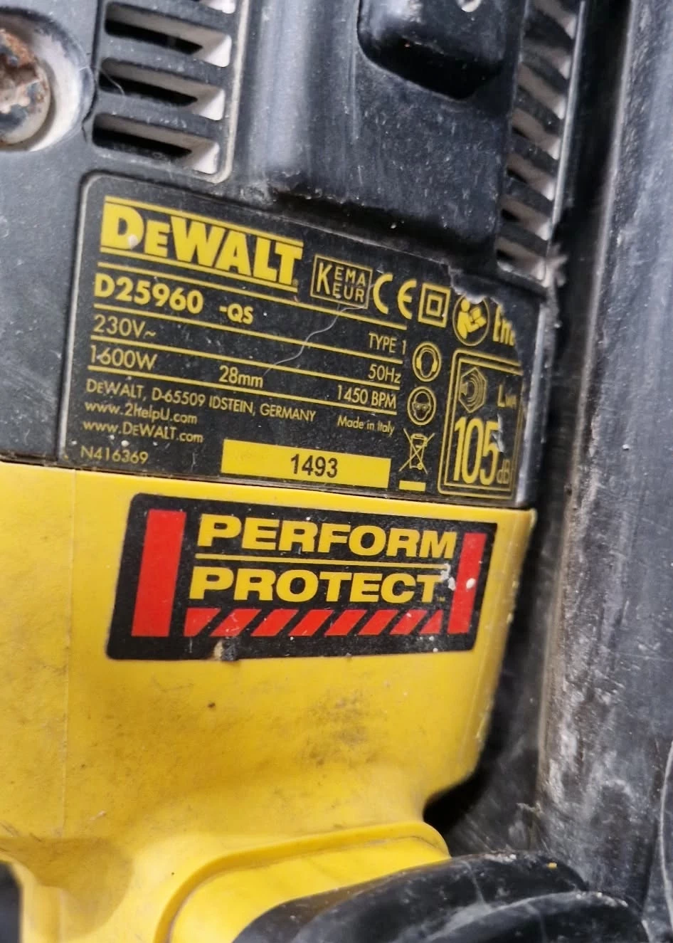 mlot-wyburzeniowy-dewalt-d25960k-qs-kod-producenta-d25960k