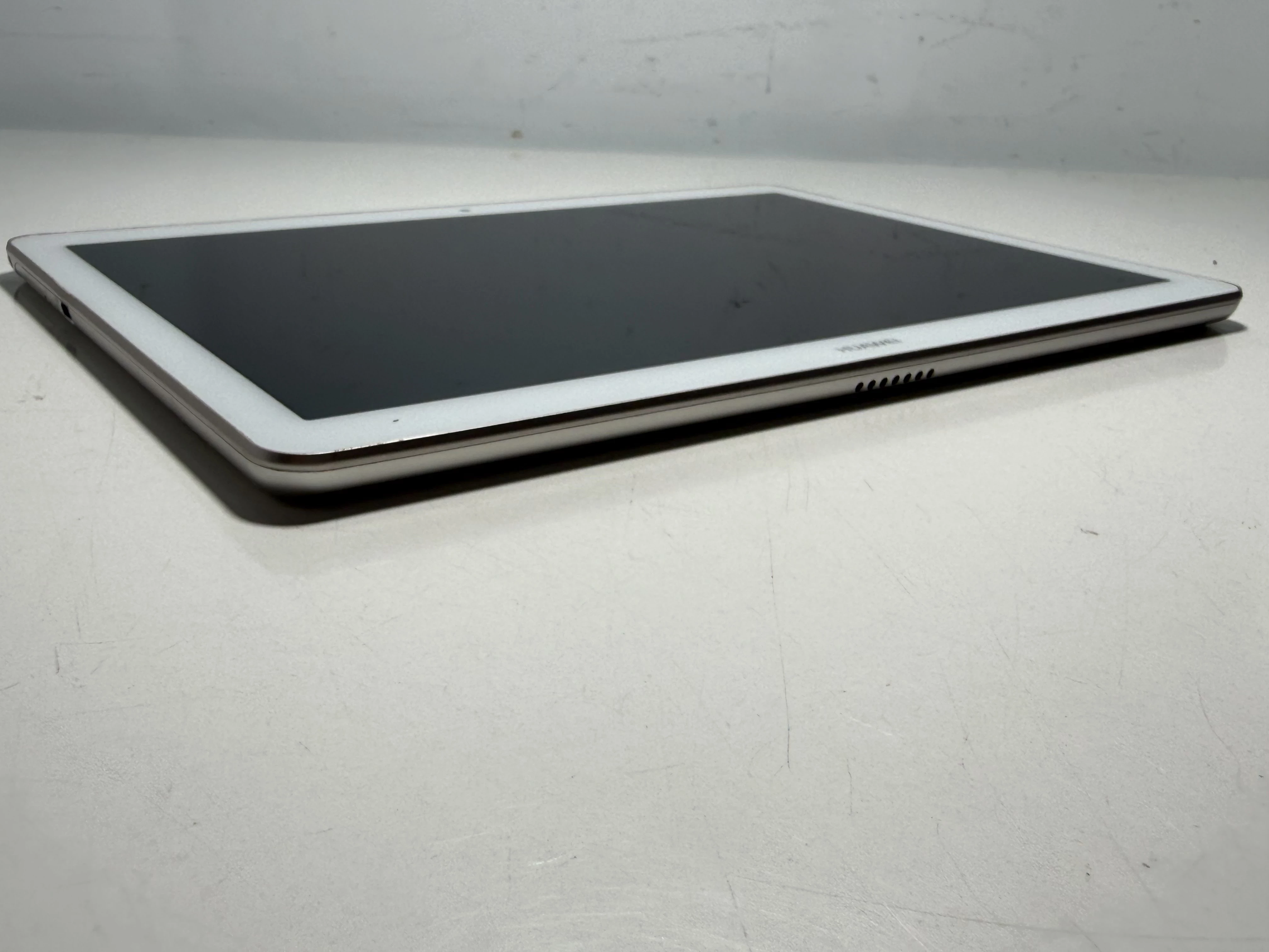 tablet-huawei-mediapad-t3-10-transmisja-danych-217-1024