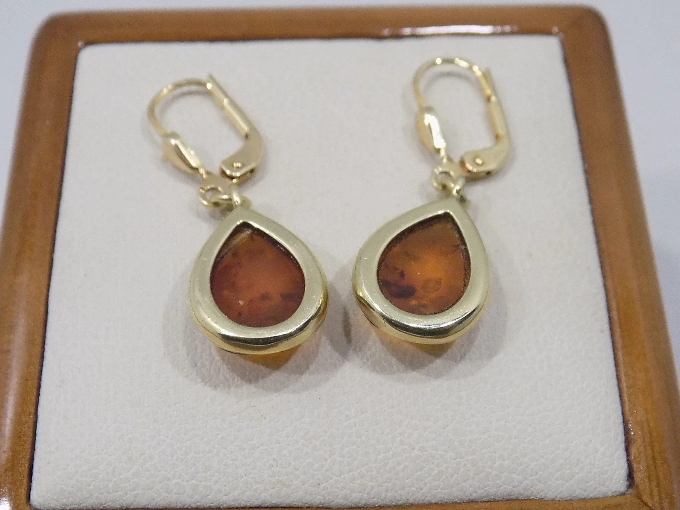 wyborne-zlote-kolczyki-z-bursztynem-waga-ok-390g-proba-585-kamien-17088-4