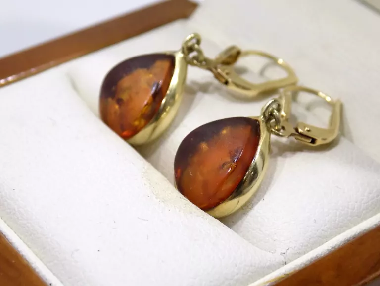 wyborne-zlote-kolczyki-z-bursztynem-waga-ok-390g-proba-585-ean-gtin-0711719778059