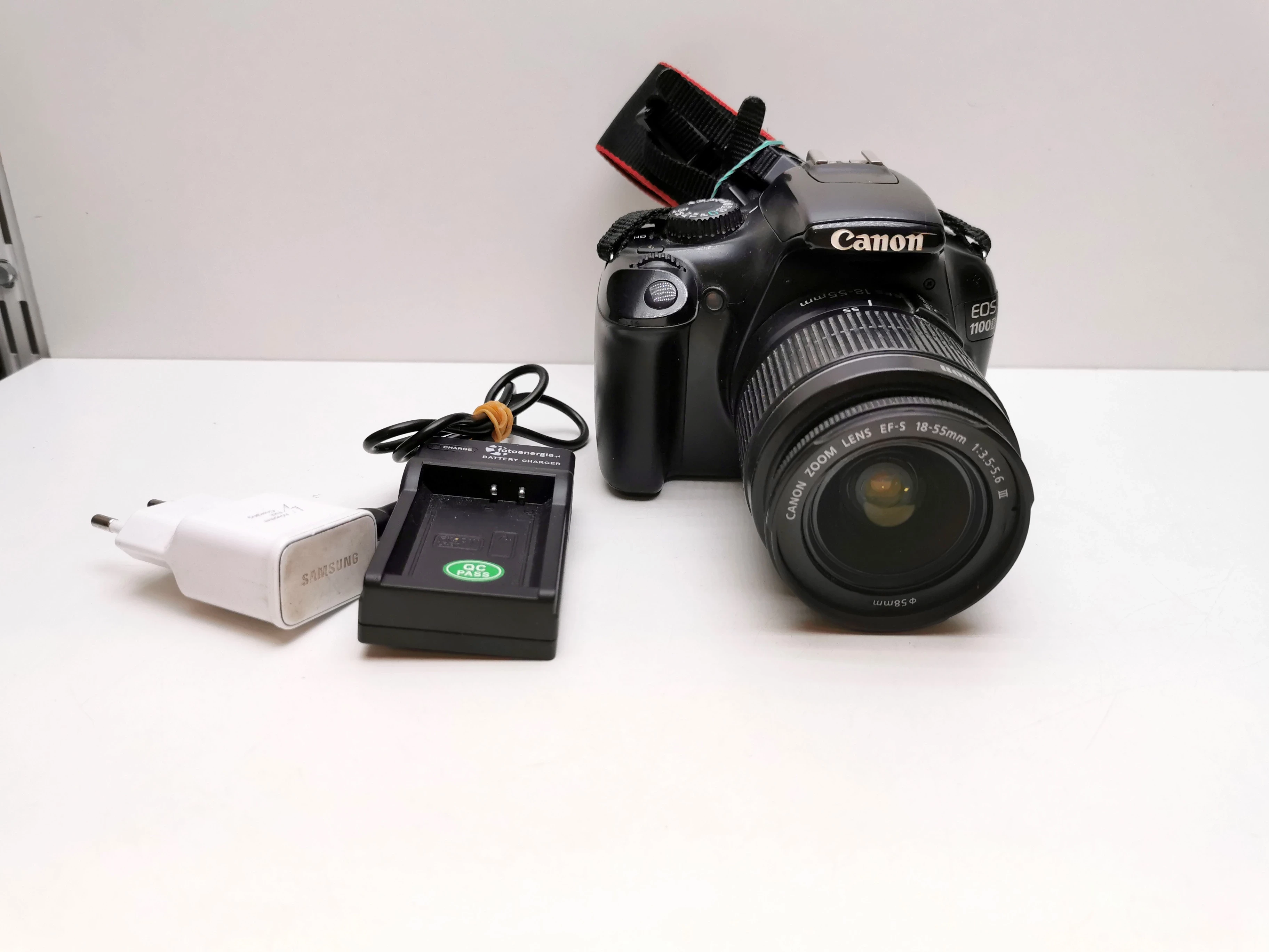 lustrzanka-canon-eos-1100d-korpus-obiektyw-efs-18-55-mm-gen-augusta-emila-fieldorfa-nila-2c-ostroleka