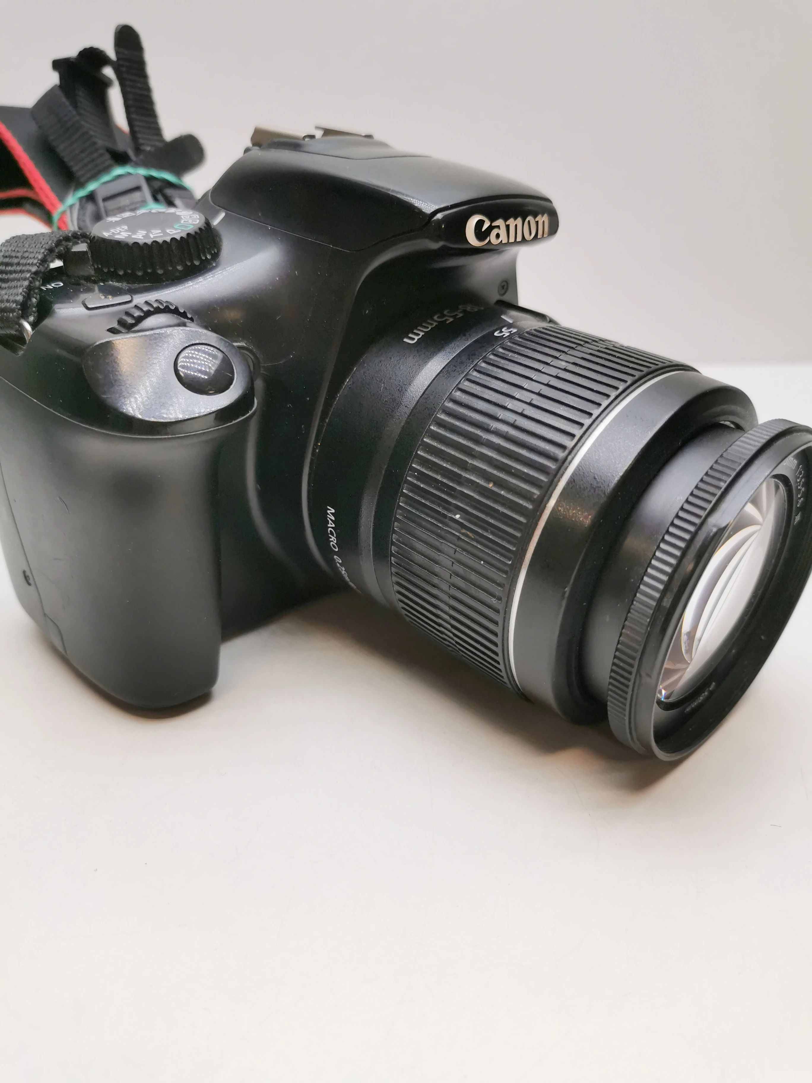 lustrzanka-canon-eos-1100d-korpus-obiektyw-efs-18-55-mm-rozmiar-matrycy-206882-228774