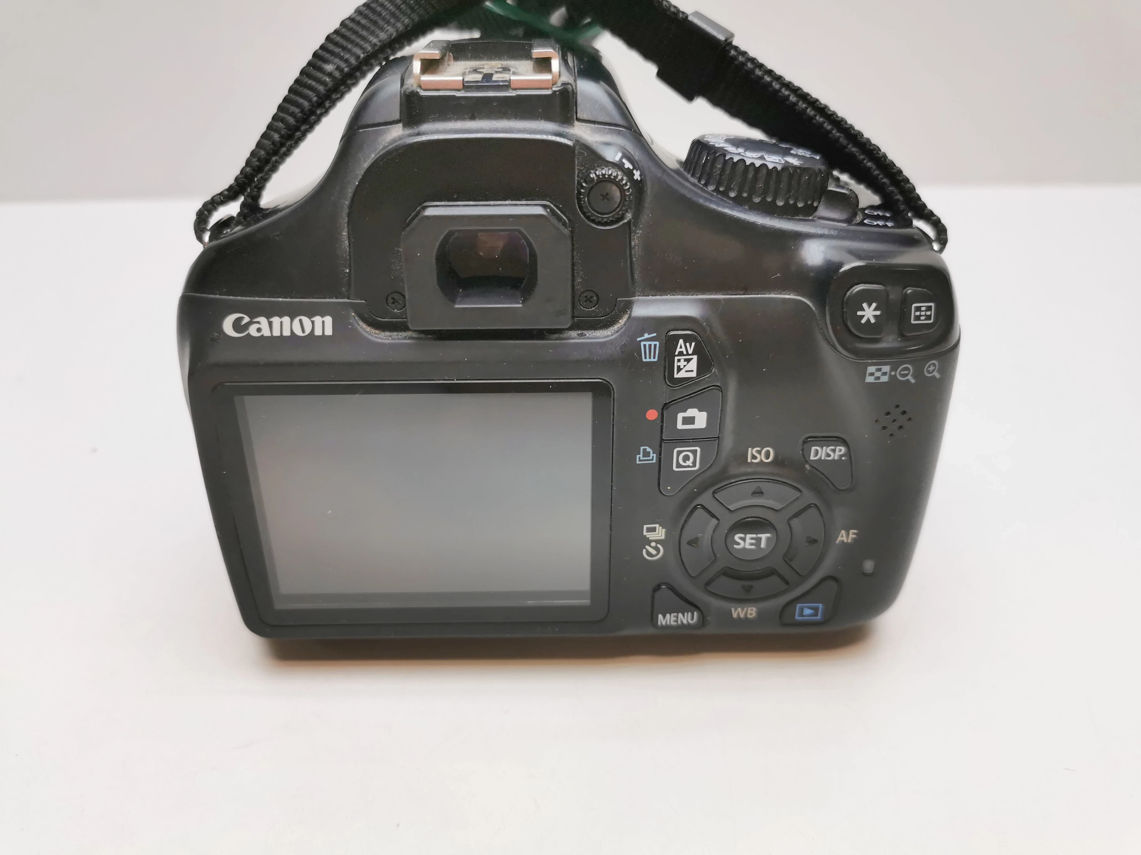 lustrzanka-canon-eos-1100d-korpus-obiektyw-efs-18-55-mm-rozdzielczosc-1200