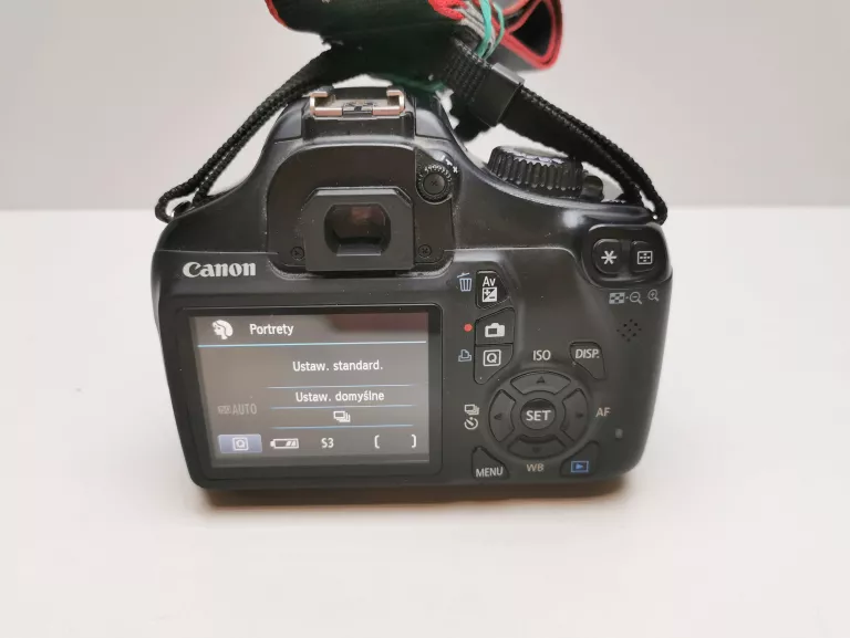 lustrzanka-canon-eos-1100d-korpus-obiektyw-efs-18-55-mm-w-zestawie-814-2