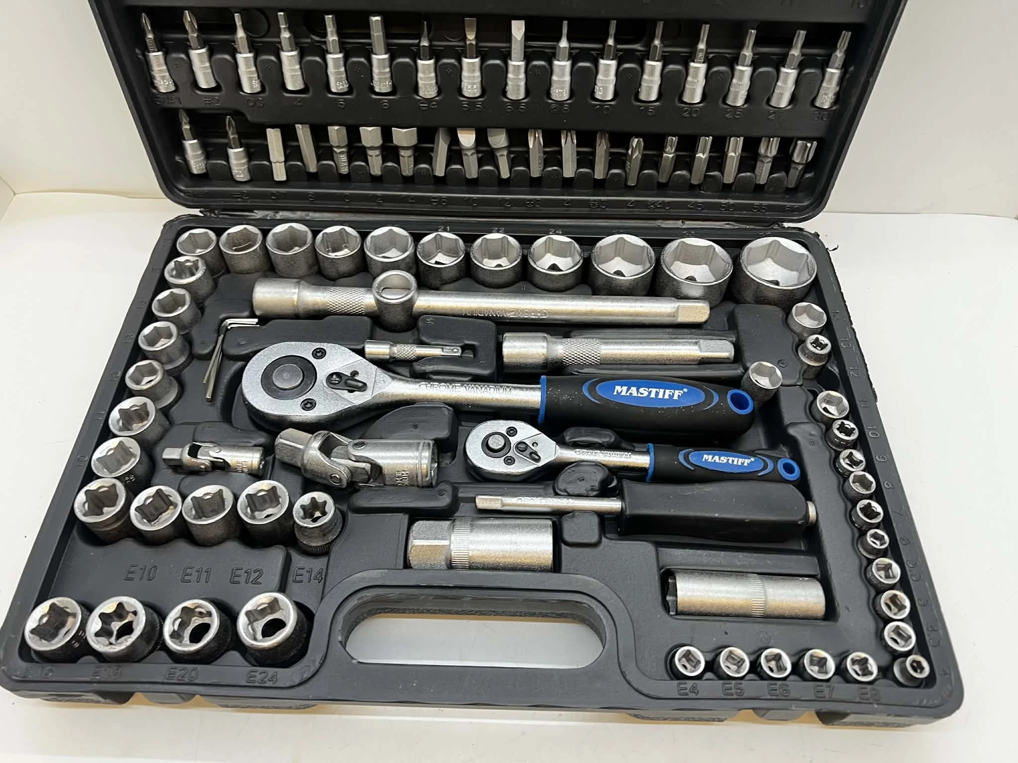 zestaw-kluczy-nasadowych-plaskooczkowych-mastiff-stan-11323-2