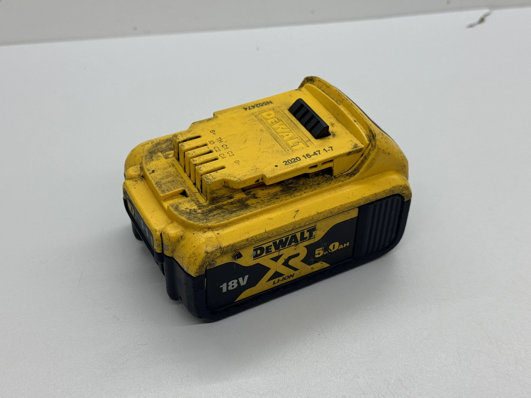 bateria-dewalt-dcb184-ean-gtin-4069528264451