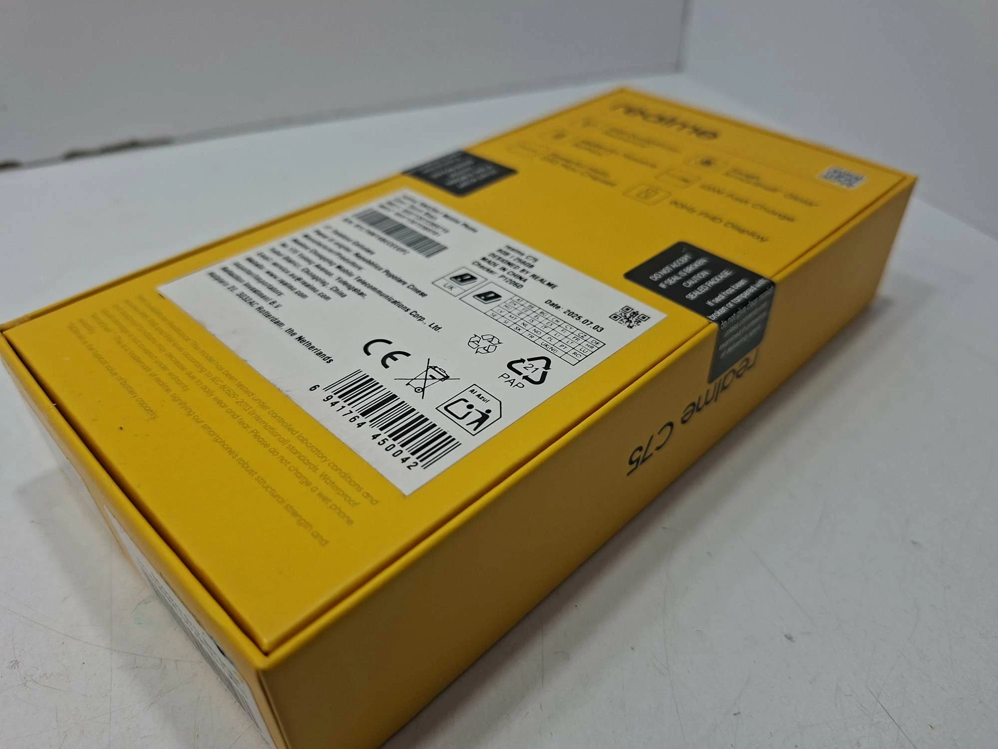 smartfon-realme-c75-8256gb-stan-11323-2