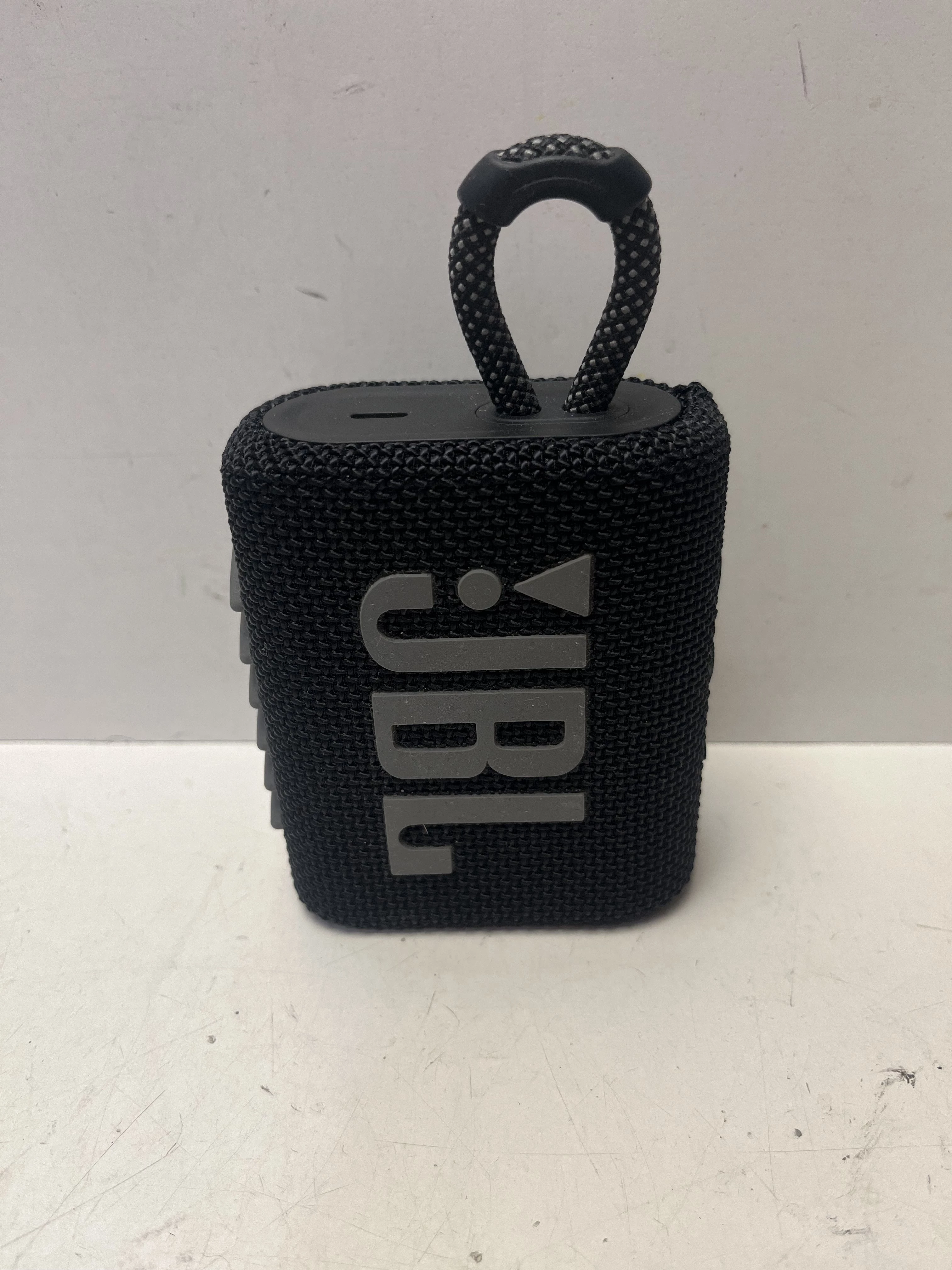 glosnik-jbl-go-3-stan-11323-2