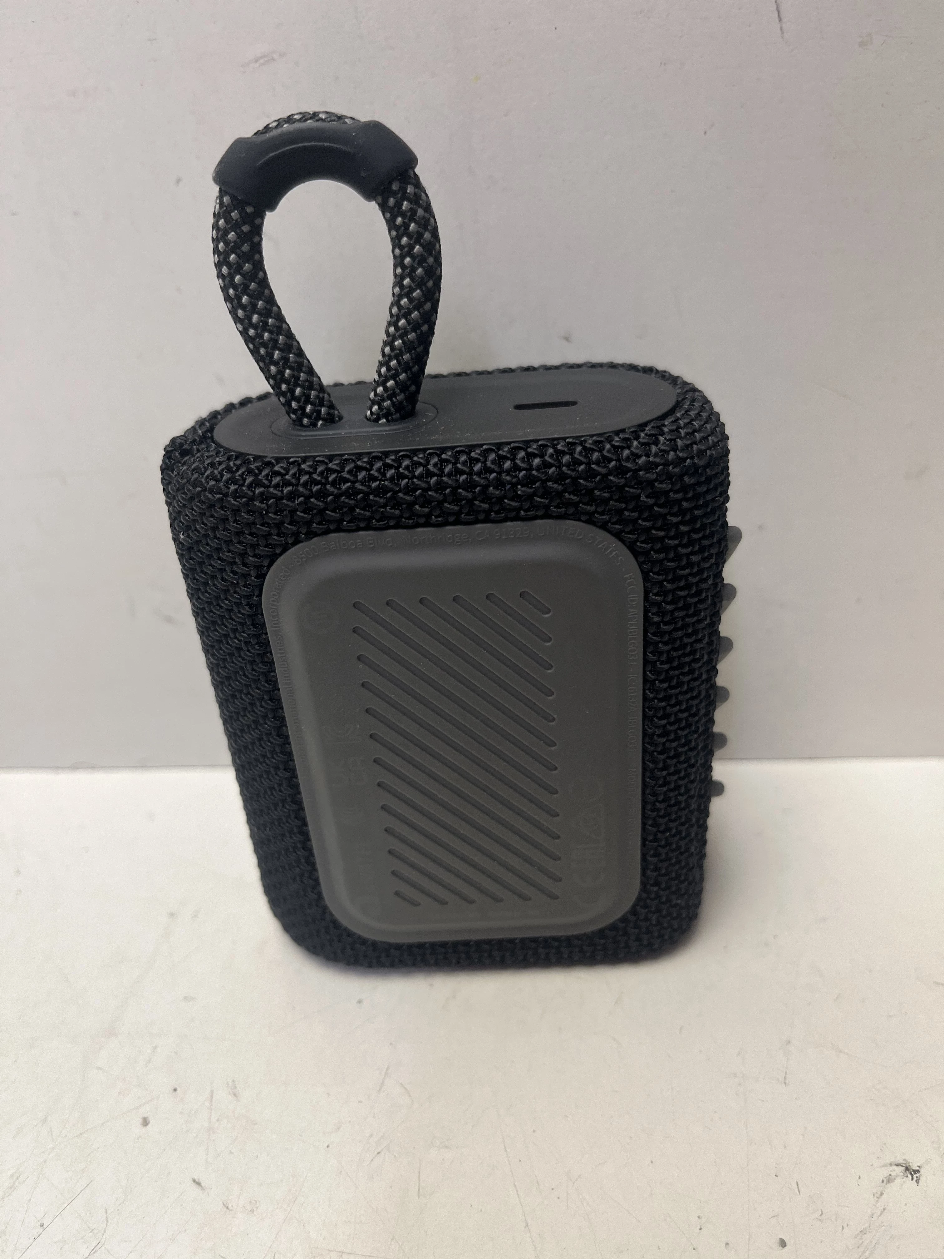 glosnik-jbl-go-3-moc-420